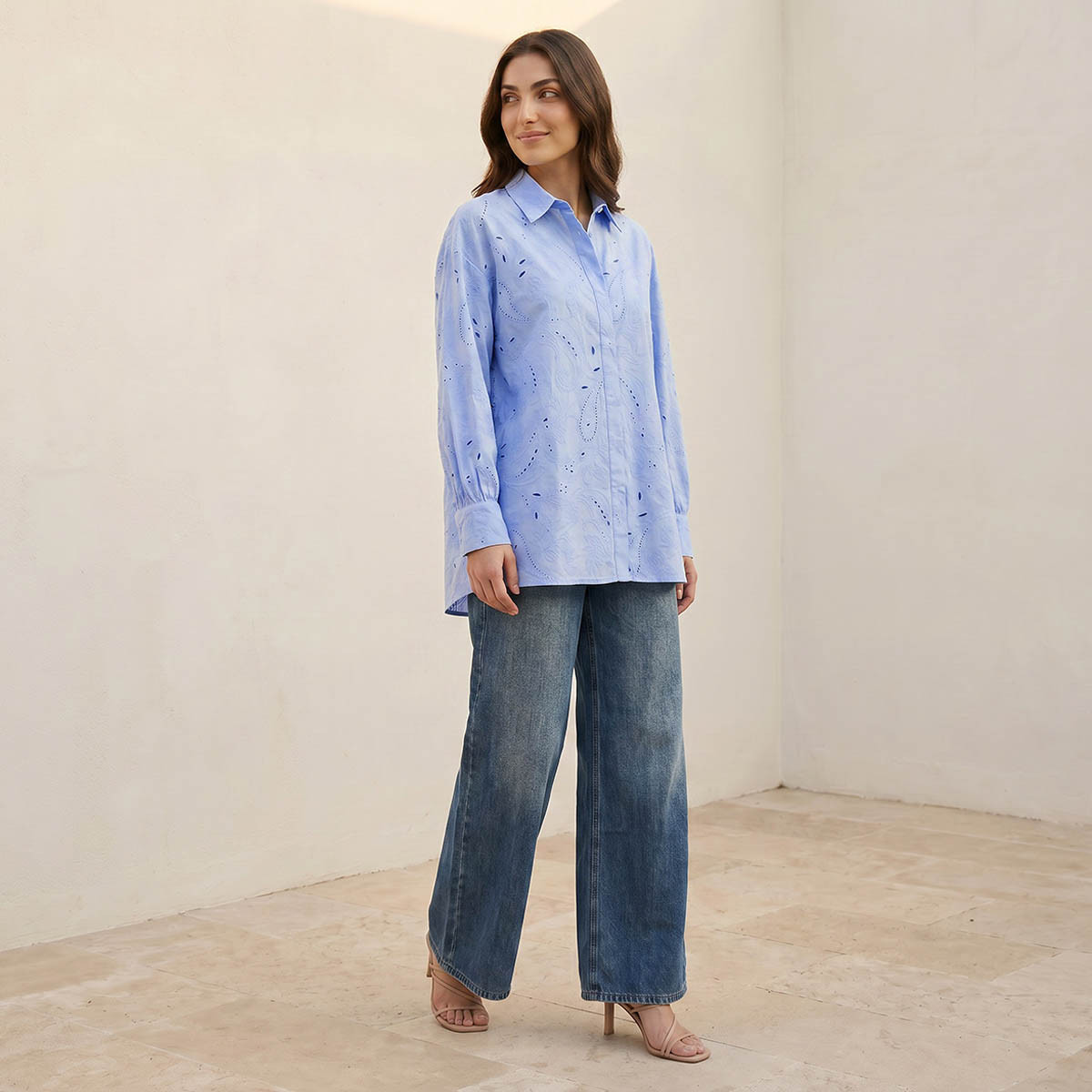 قميص قطن بتفاصيل مفرغة من آيكونيك-women-clothing-shirtsandblouses-shirts-image-5