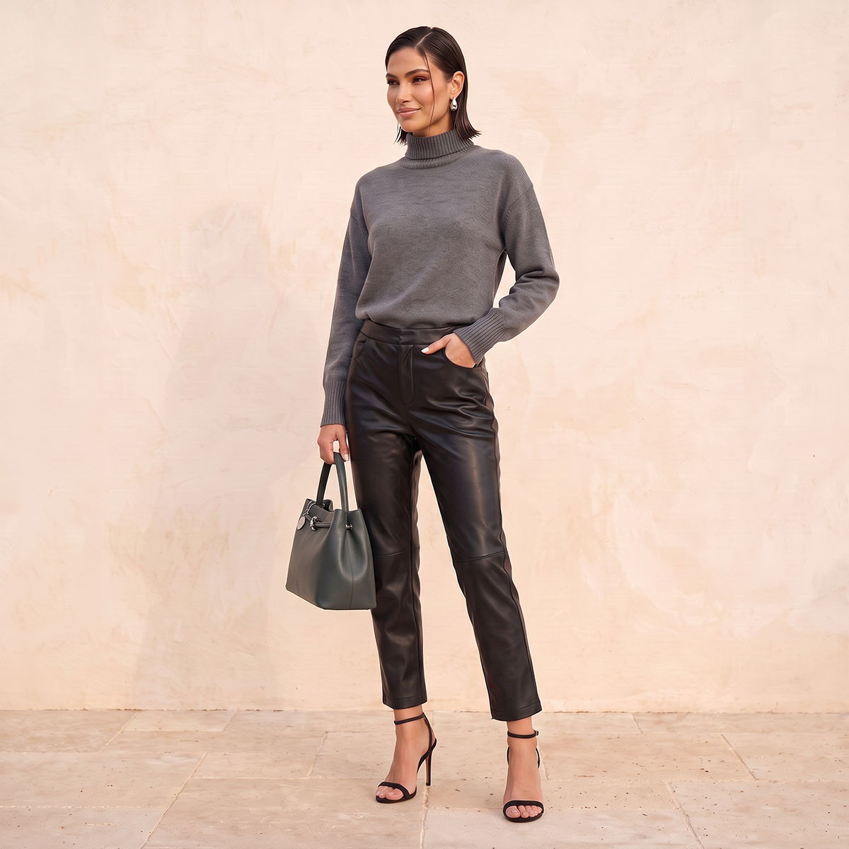 كنزة بارزة الملمس بياقة عالية من سبلاش آيكونيك-women-winterwear-cardigansandjumpers-jumpers-image-3