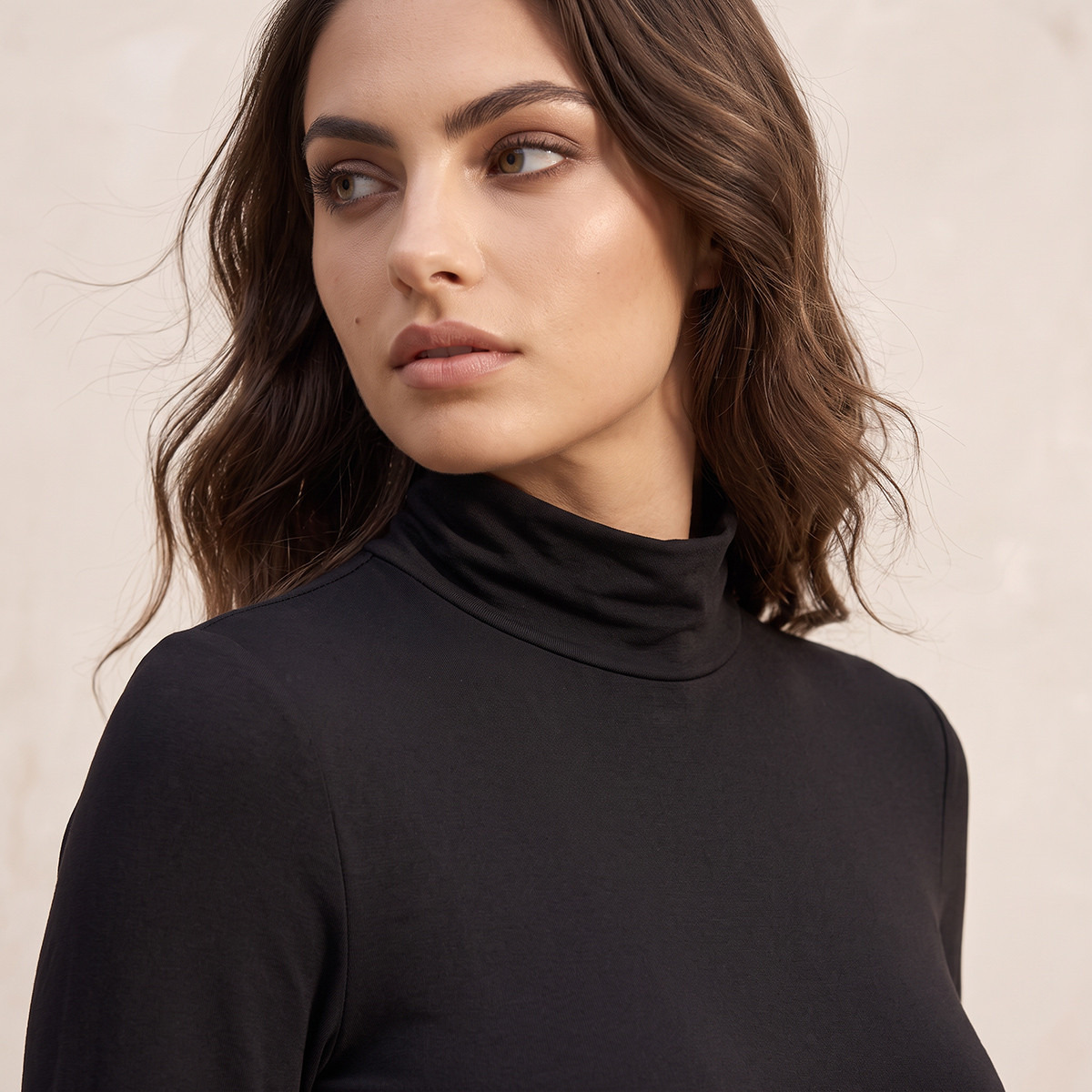 فستان ماكسي بياقة عالية وتصميم ألواح من سبلاش آيكونيك-women-clothing-dresses-image-5