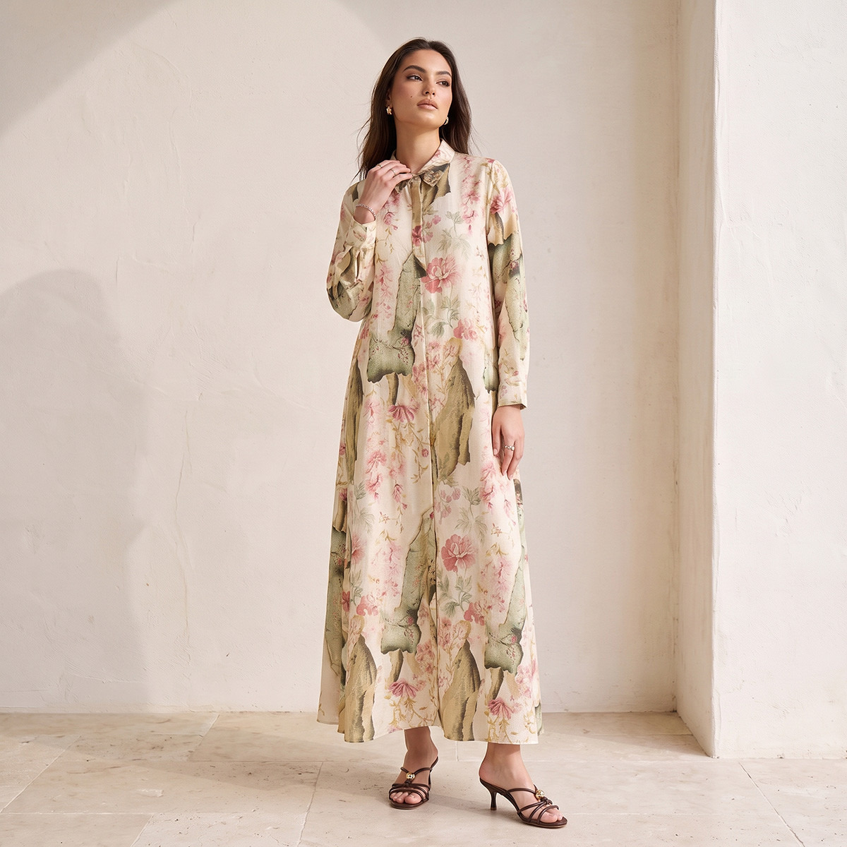 فستان ماكسي بطبعات زهور من سبلاش آيكونيك-women-clothing-dresses-image-1
