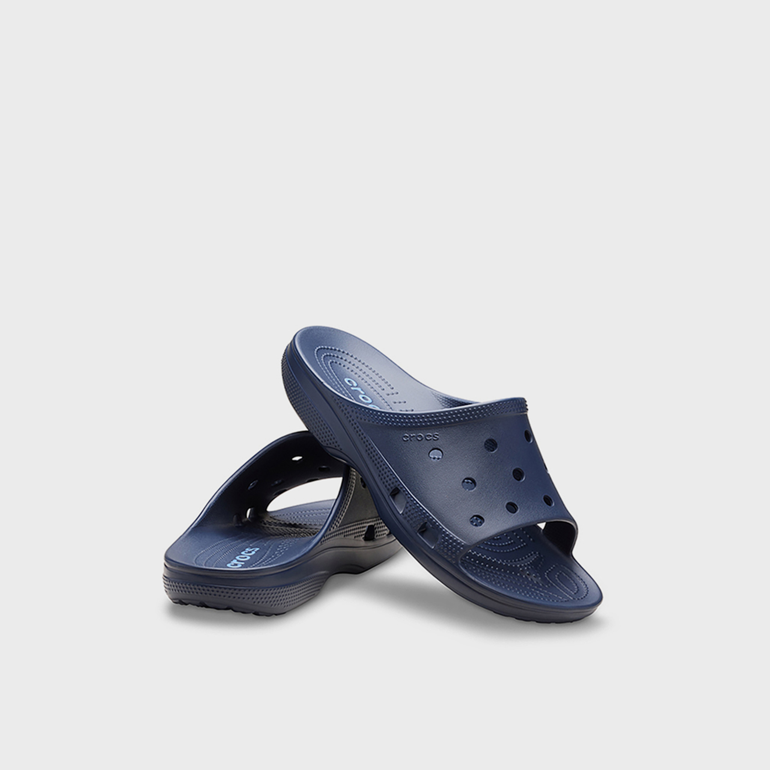 كروكس - شبشب ساترداي للرجال سهل الارتداء | 213298-410-men-shoes-flipflopsandslides-image-1