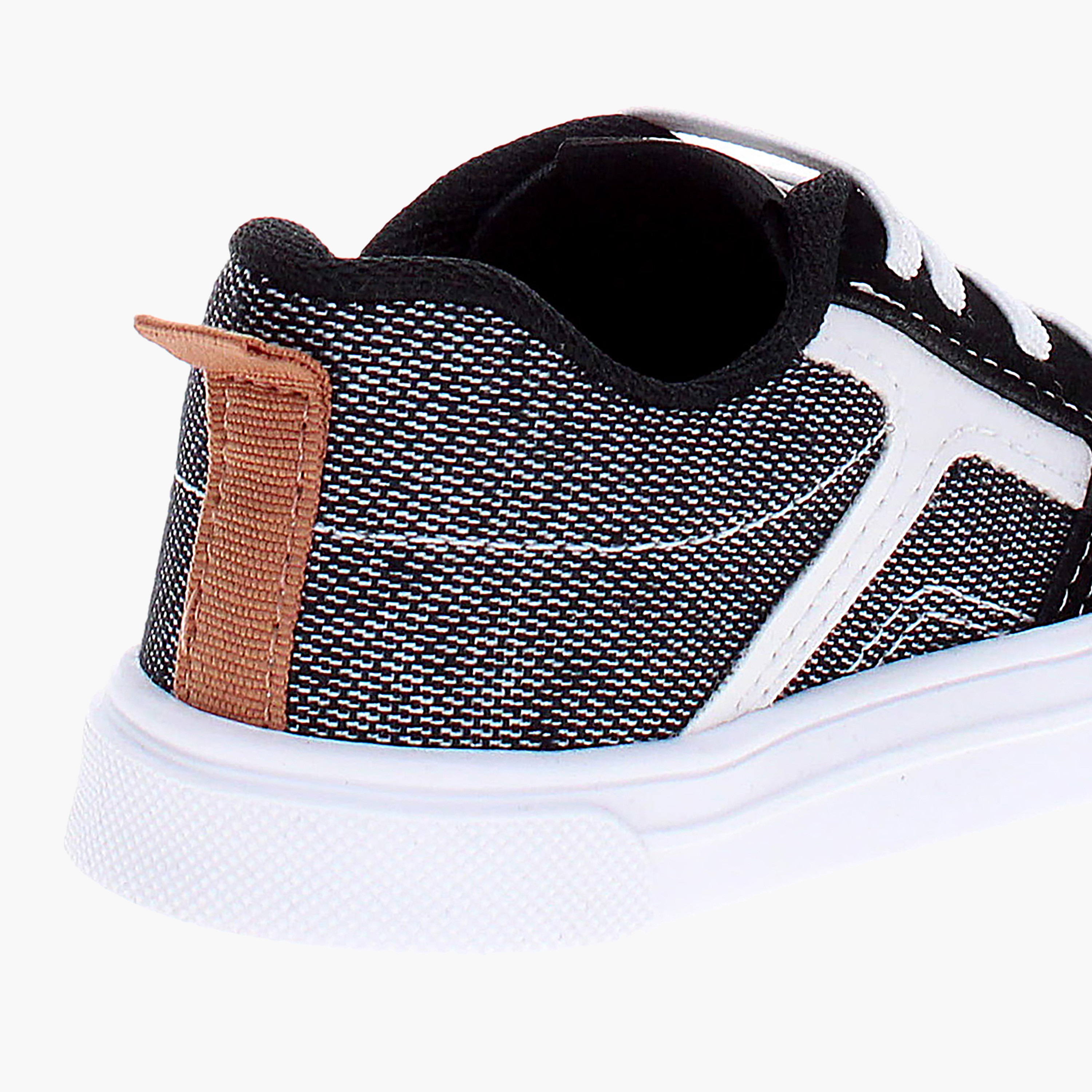 حذاء رياضي مولكينيو للأولاد برباط من أما-boys-shoes-sneakers-image-5