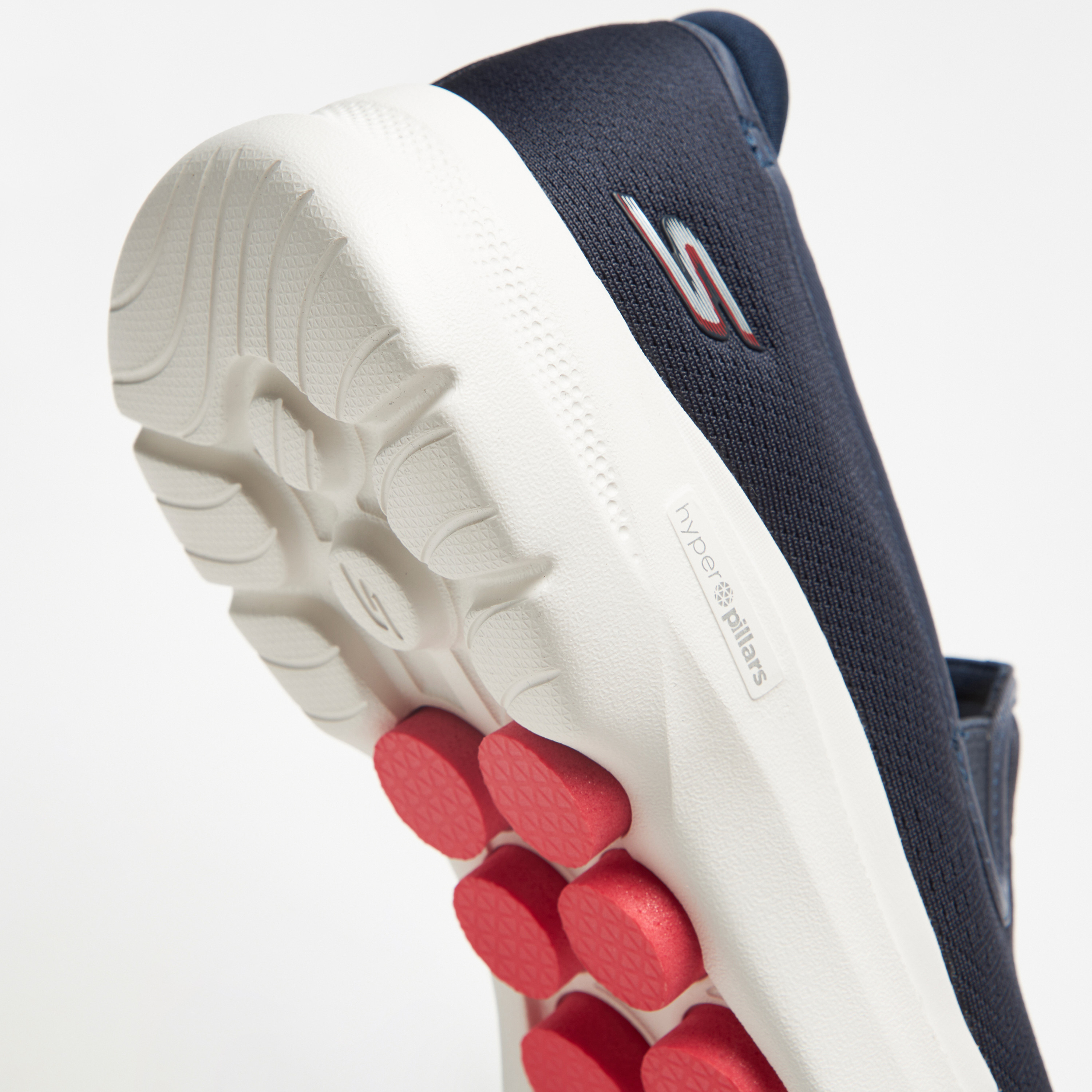 حذاء غوغا مات نعل داخلي بتبريد الهواء من سكيتشرز جو ووك 6 للرجال | 216280-sports-men-shoes-image-16