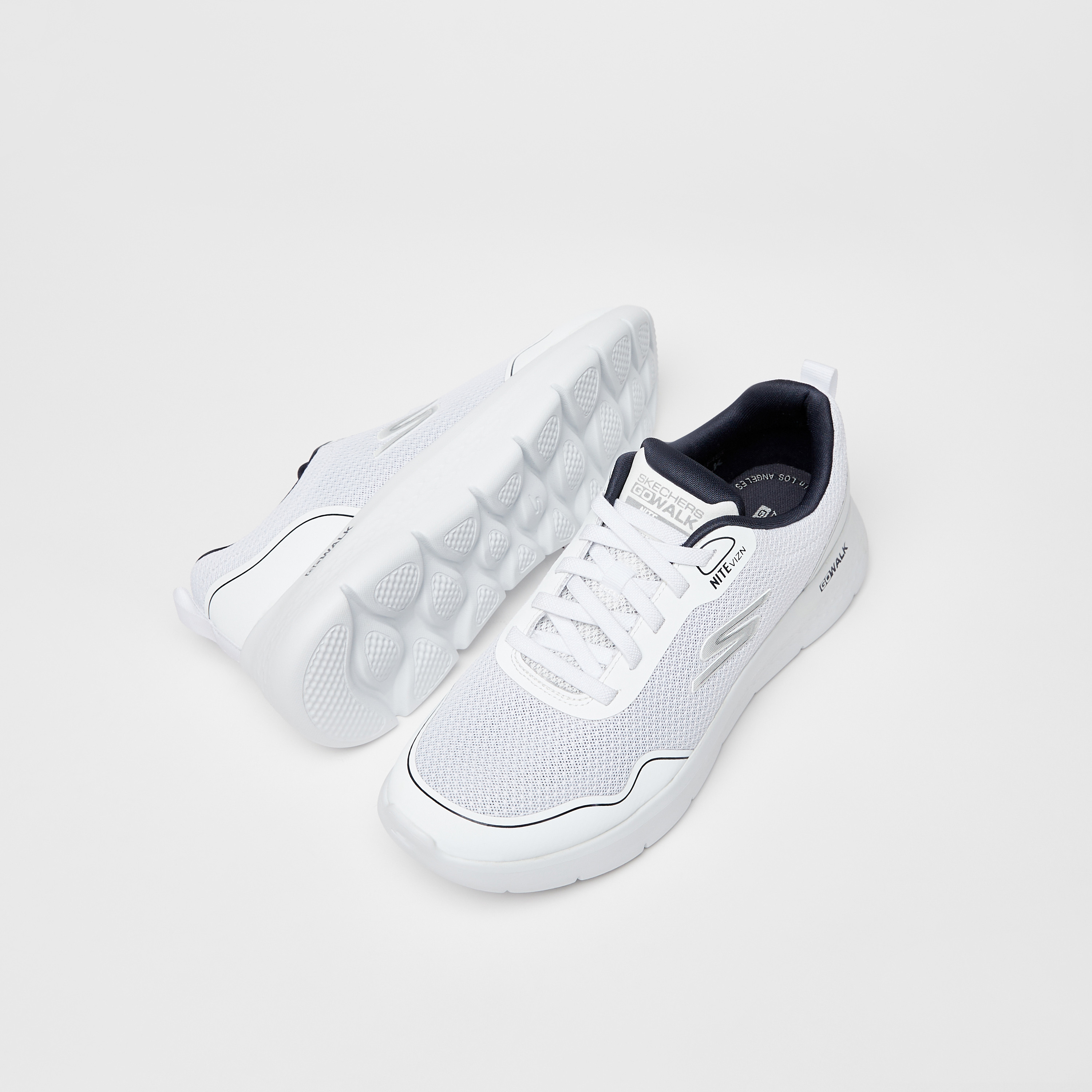 حذاء غوغا مات نعل داخلي بتبريد الهواء من سكيتشرز جو ووك فليكس للرجال | 216494-sports-men-shoes-image-22