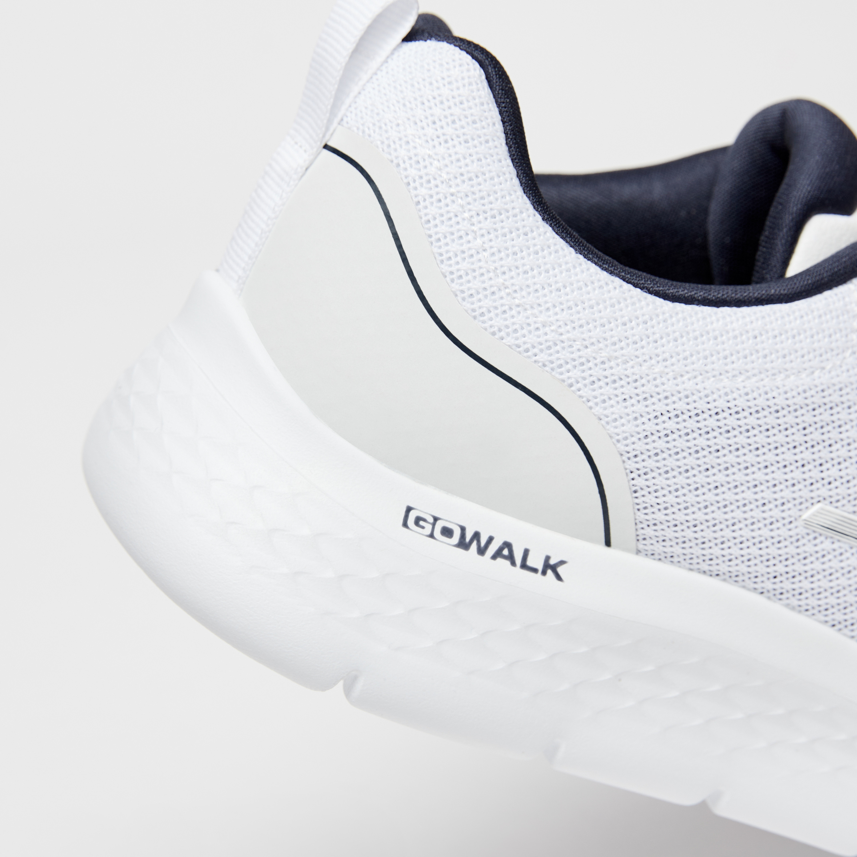حذاء غوغا مات نعل داخلي بتبريد الهواء من سكيتشرز جو ووك فليكس للرجال | 216494-sports-men-shoes-image-24