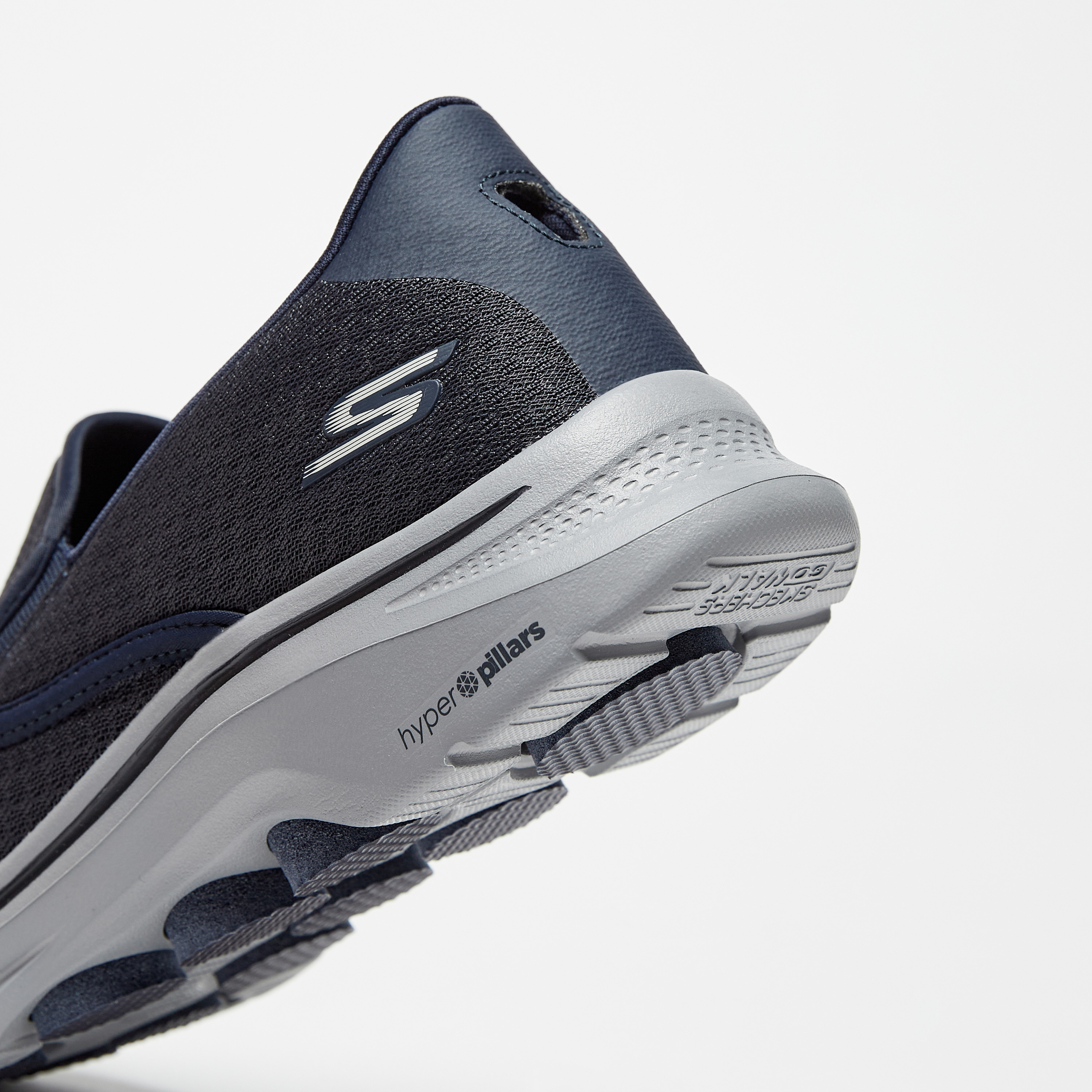 سكيتشرز جو ووك 7 أحذية للمشي ميموري فوم للرجال 216646 | OE-sports-men-shoes-image-24