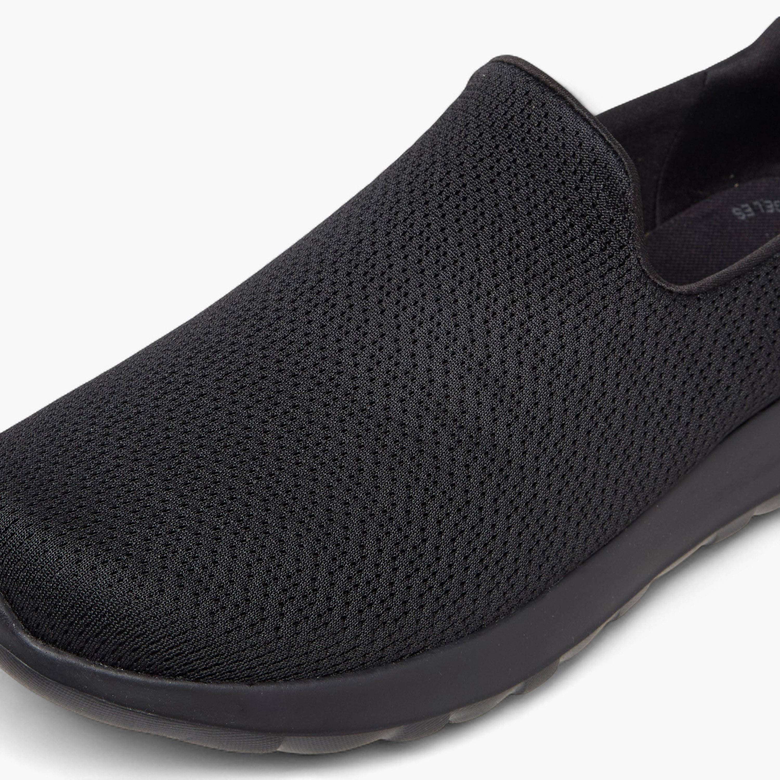 حذاء رياضي سهل الارتداء للرجال من سكيتشيرز-men-shoes-sports-image-4