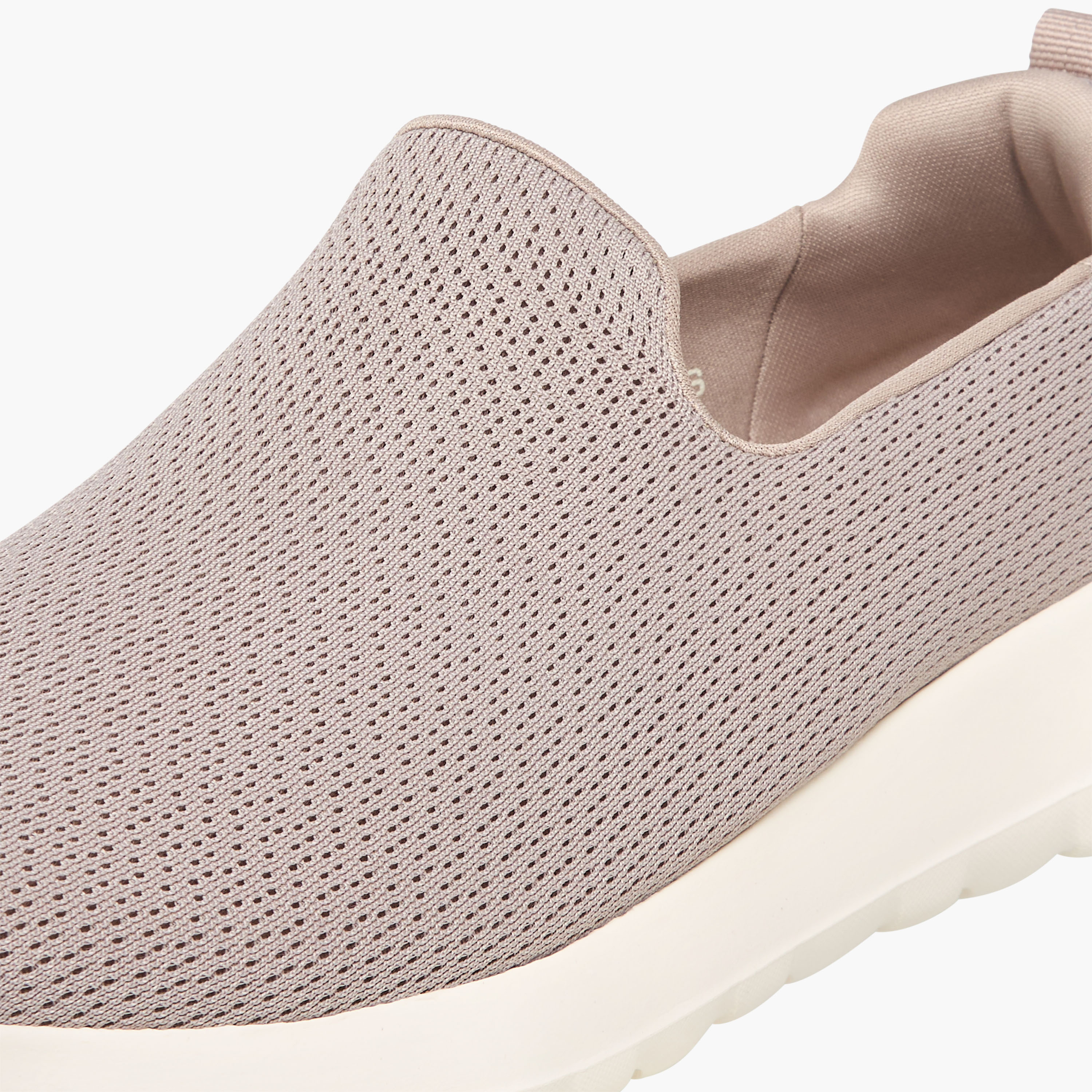 حذاء رياضي سهل الارتداء للرجال من سكيتشرز-sports-men-shoes-image-4