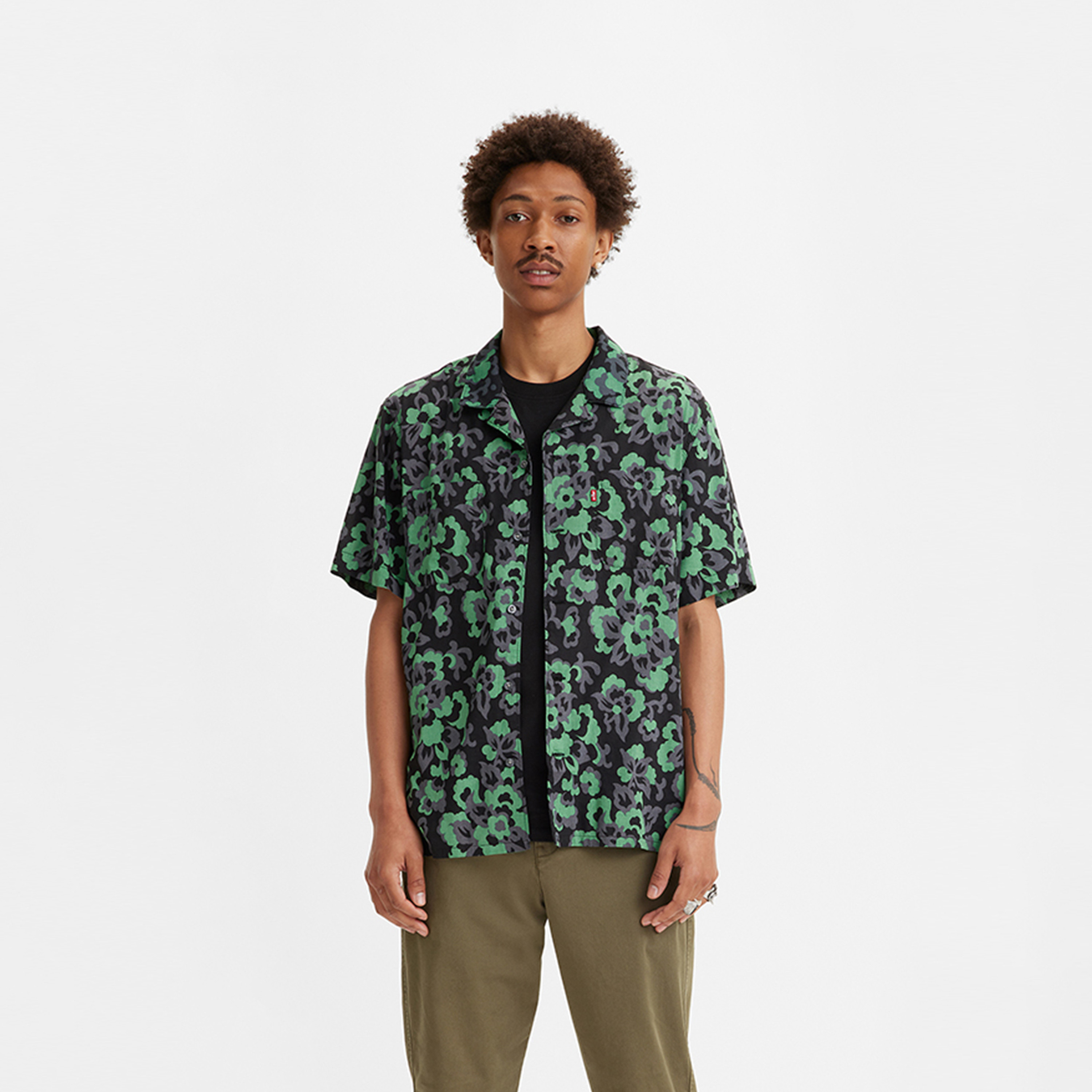 Levi's Men's Relaxed Fit Floral Collared Short Sleeves Dress Shirt-men-clothing-shirts-image-1