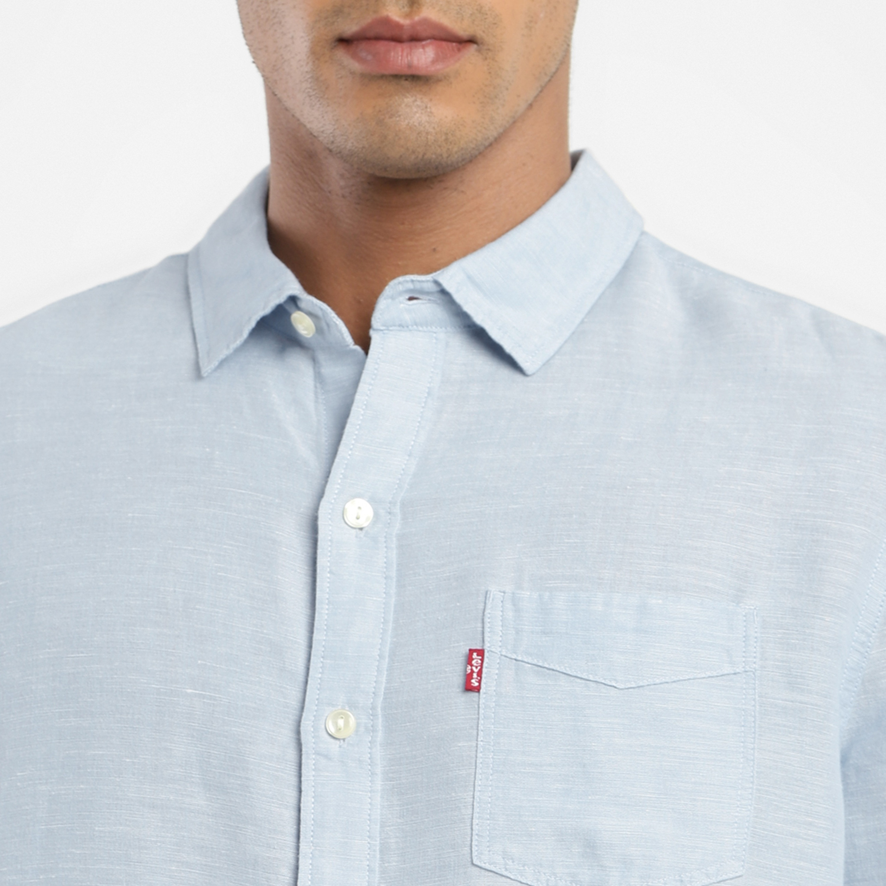 قميص كاجوال بأكمام طويلة ذو ياقة سادة من ليفايز-men-clothing-shirts-image-3