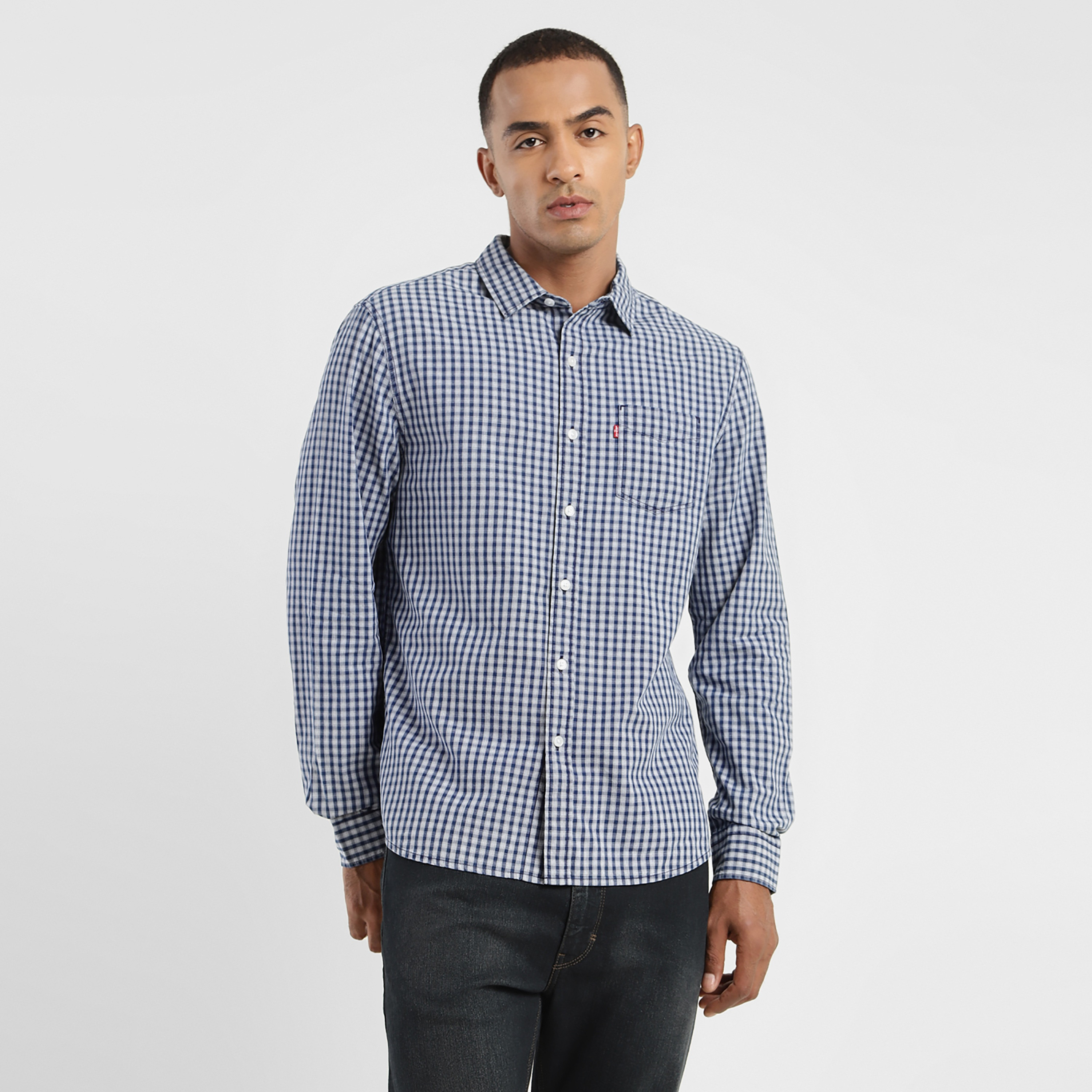 قميص كاجوال بأكمام طويلة ذو ياقة مربعات من ليفايز-men-clothing-shirts-image-1