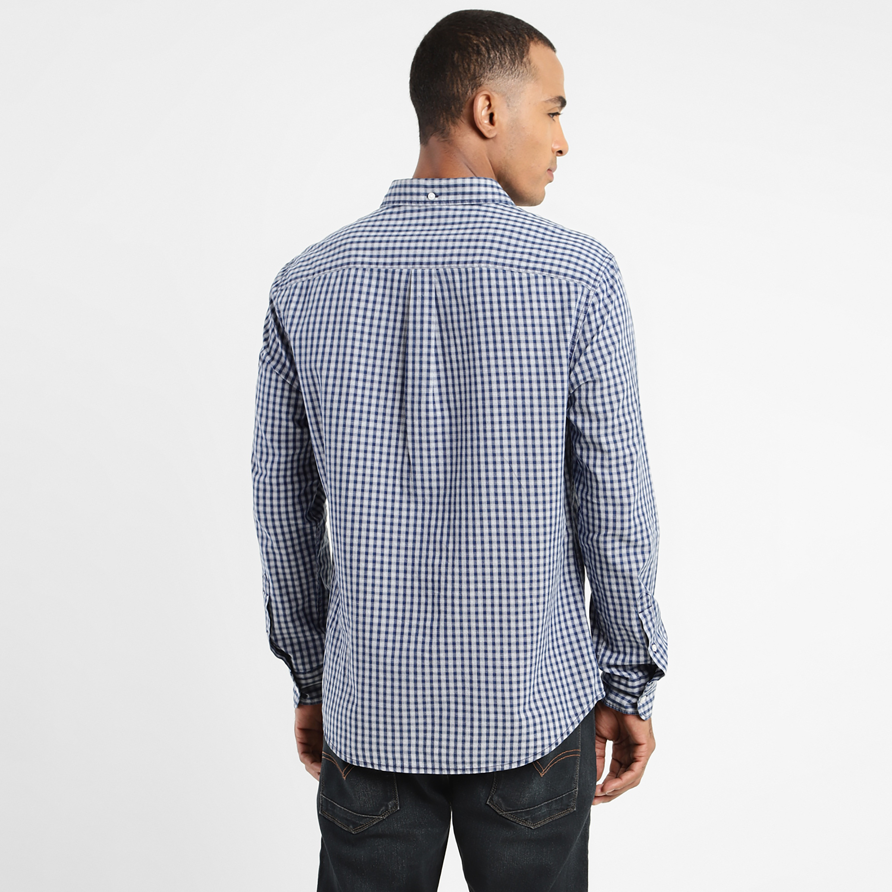 قميص كاجوال بأكمام طويلة ذو ياقة مربعات من ليفايز-men-clothing-shirts-image-5