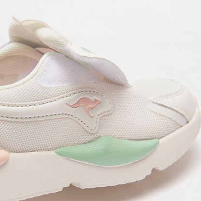KangaROOS Girls' Textured Slip-On Walking Shoes