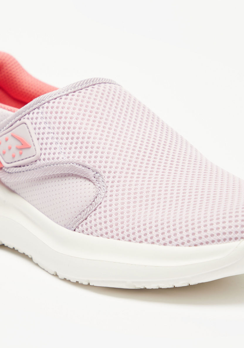 Dash Textured Slip-On Walking Shoes-Girl%27s Sports Shoes-image-4