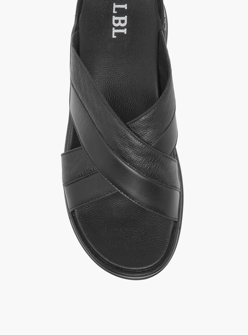 صندل عربي مريح سهل الارتداء بارز الملمس بحزام متقاطع من إل بي إل من شو إكسبريس-men-shoes-sandals-image-3
