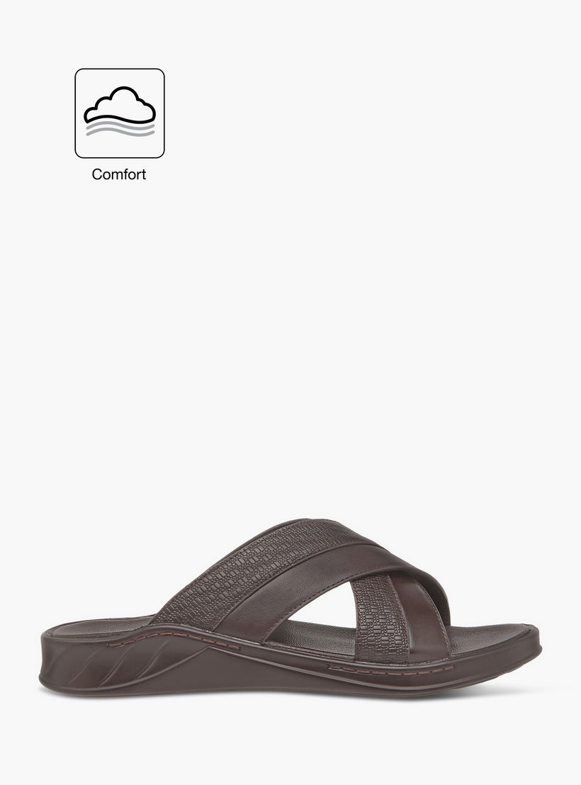 صندل عربي مريح سهل الارتداء بارز الملمس بحزام متقاطع من إل بي إل من شو إكسبريس-men-shoes-sandals-image-2