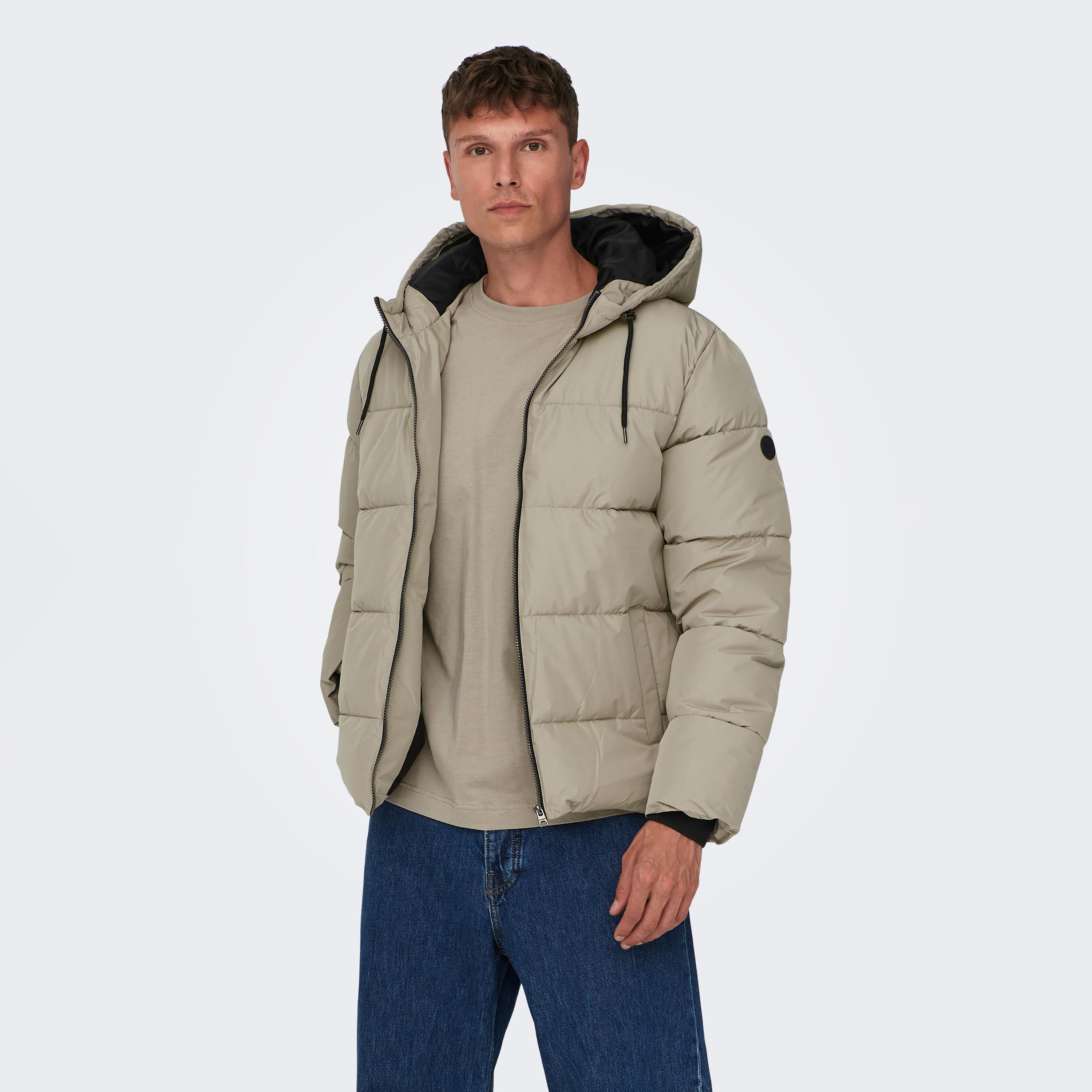 جاكيت اونلي آند سونز مع منفوخ ذو مبطن بغطاء للرأس-men-clothing-jacketsandblazers-jackets-image-4