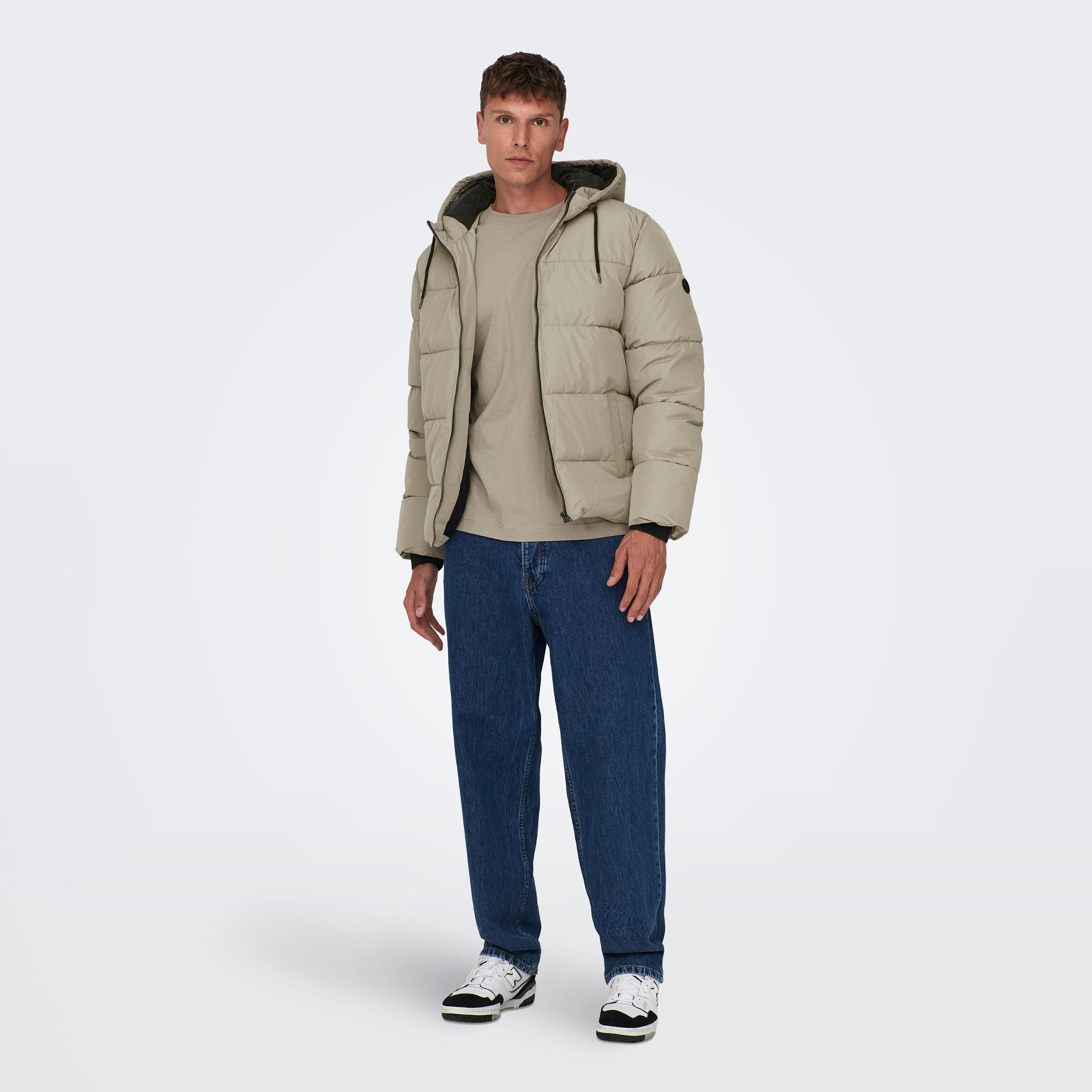 جاكيت اونلي آند سونز مع منفوخ ذو مبطن بغطاء للرأس-men-clothing-jacketsandblazers-jackets-image-3