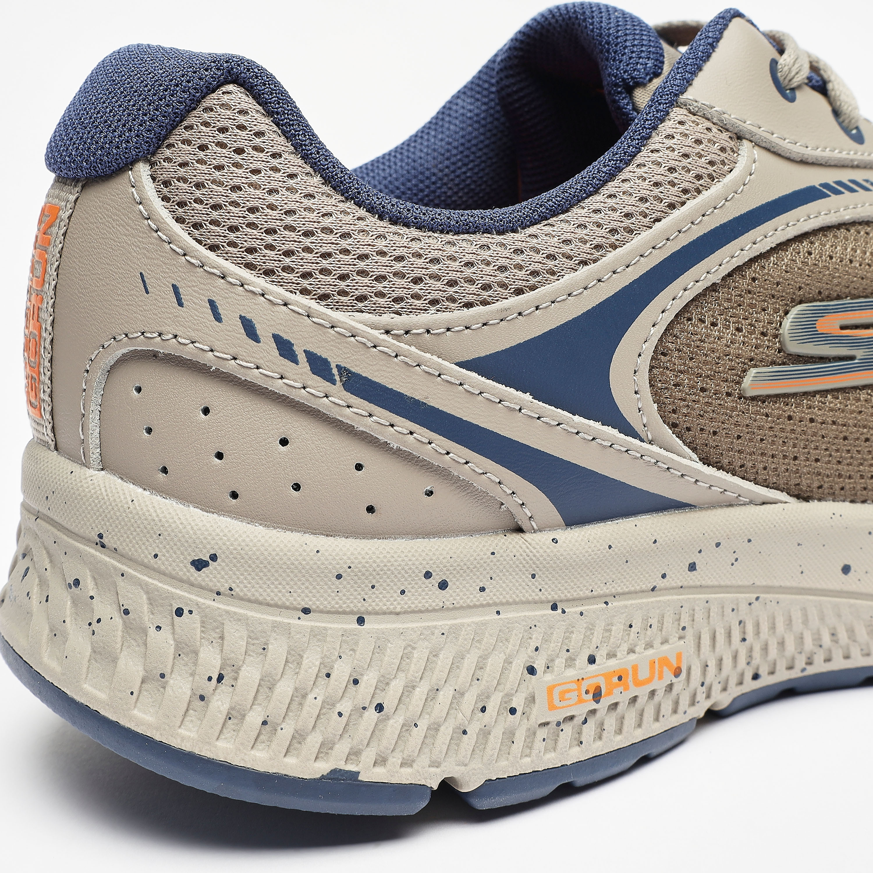 حذاء غوغا مات بتبريد الهواء من سكيتشرز جو رن كنسستينت للرجال | 220371-sports-men-shoes-image-24