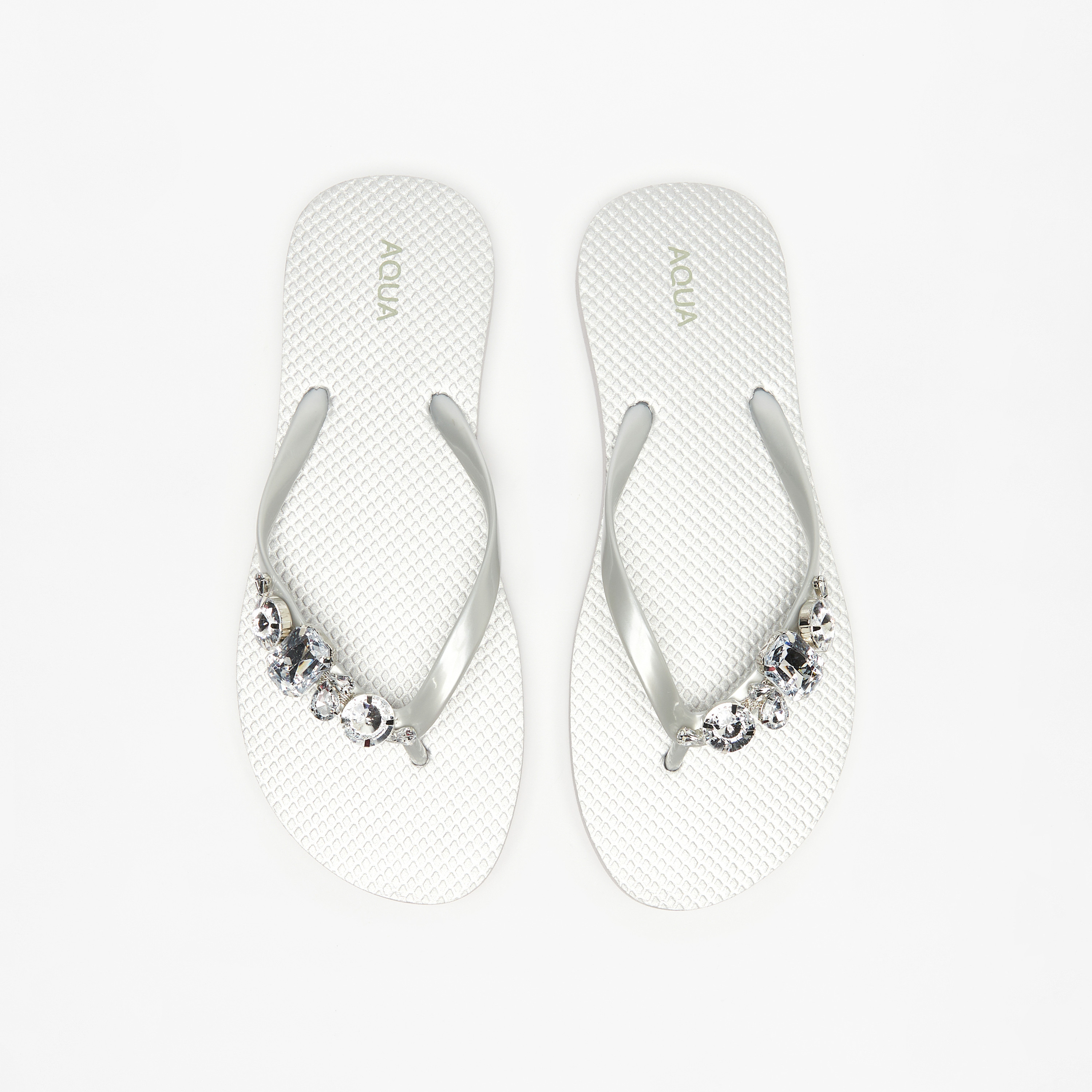 شبشب بإصبع مرصّع بالحجر من أكوا-women-shoes-flipflopsandslides-image-6