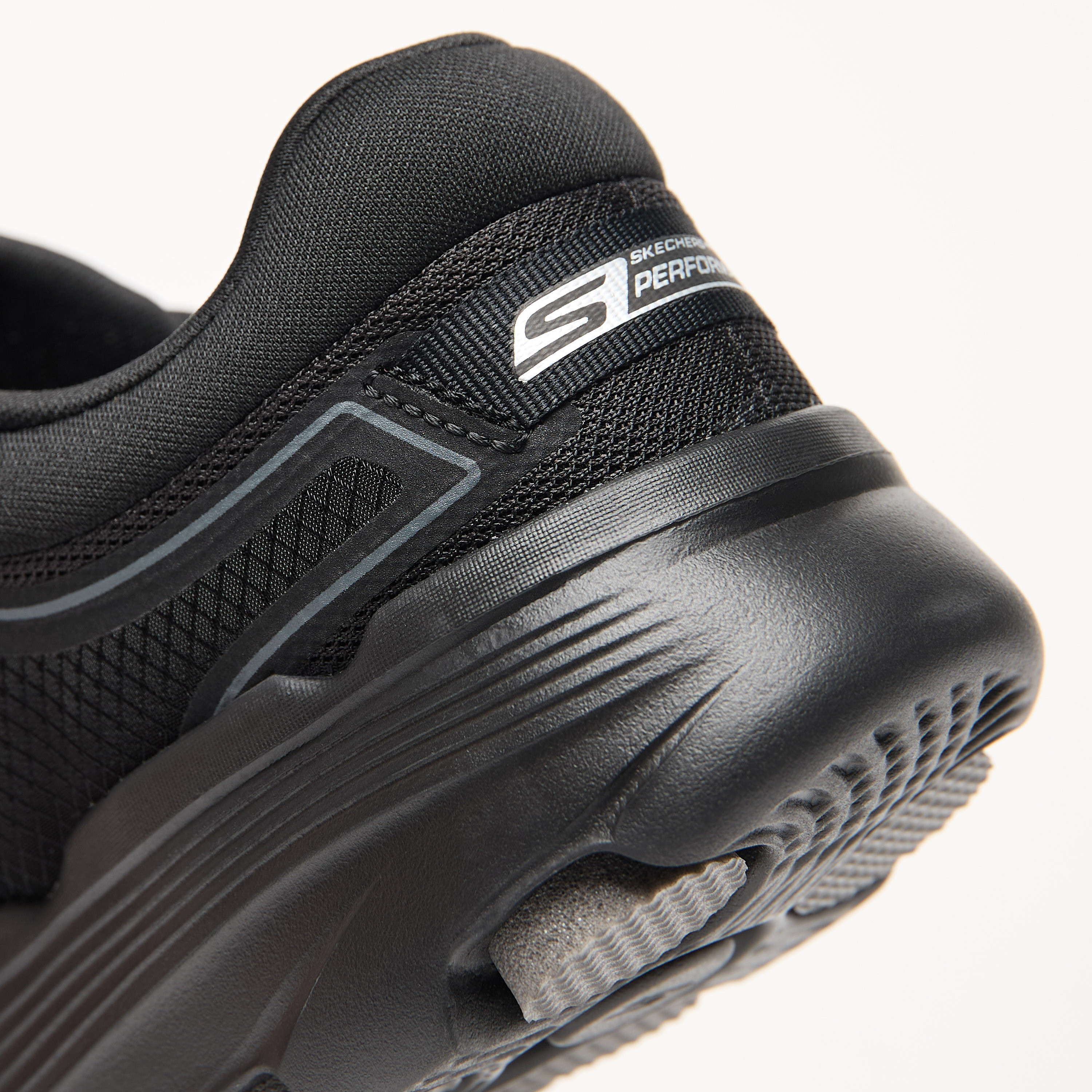 Skechers Men's Go Run 7.0 Lace-up Shoes 220647 | OE-sports-men-shoes-image-8