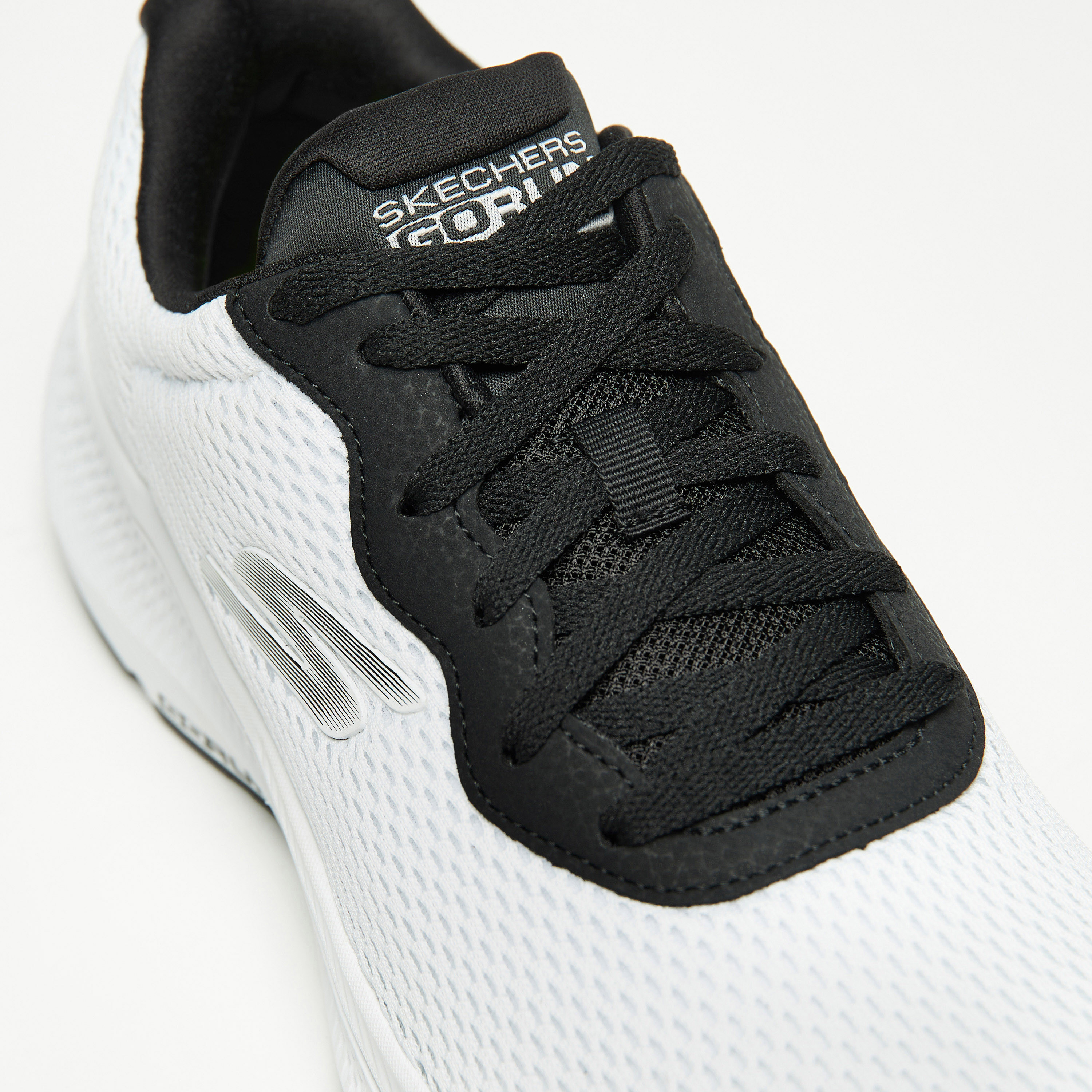 سكيتشرز حذاء جري جو رن كونسيستانت 2.0 اير كولد جوجا مات للرجال 220864-BBK | OE-sports-men-shoes-image-39