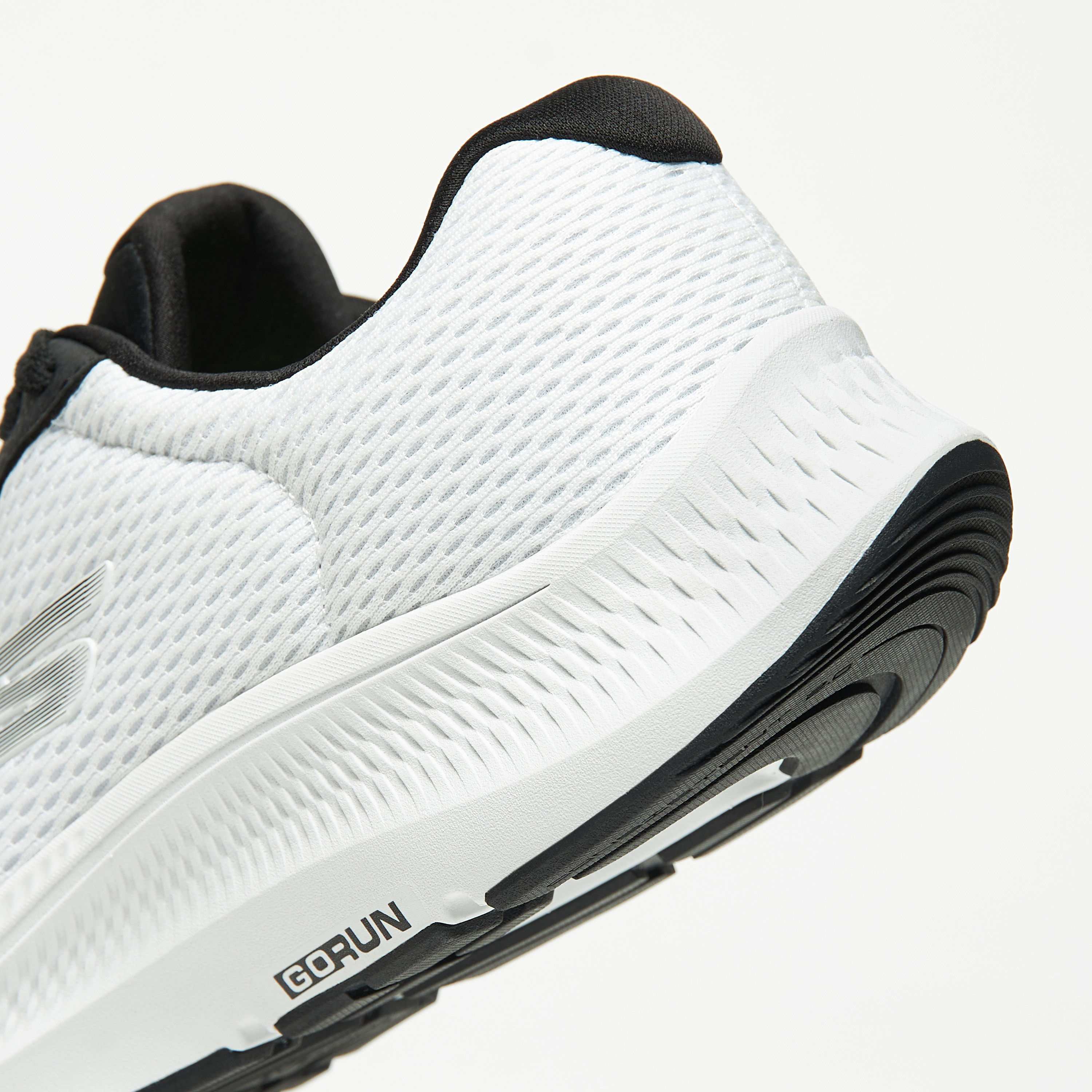 سكيتشرز حذاء جري جو رن كونسيستانت 2.0 اير كولد جوجا مات للرجال 220864-BBK | OE-sports-men-shoes-image-40
