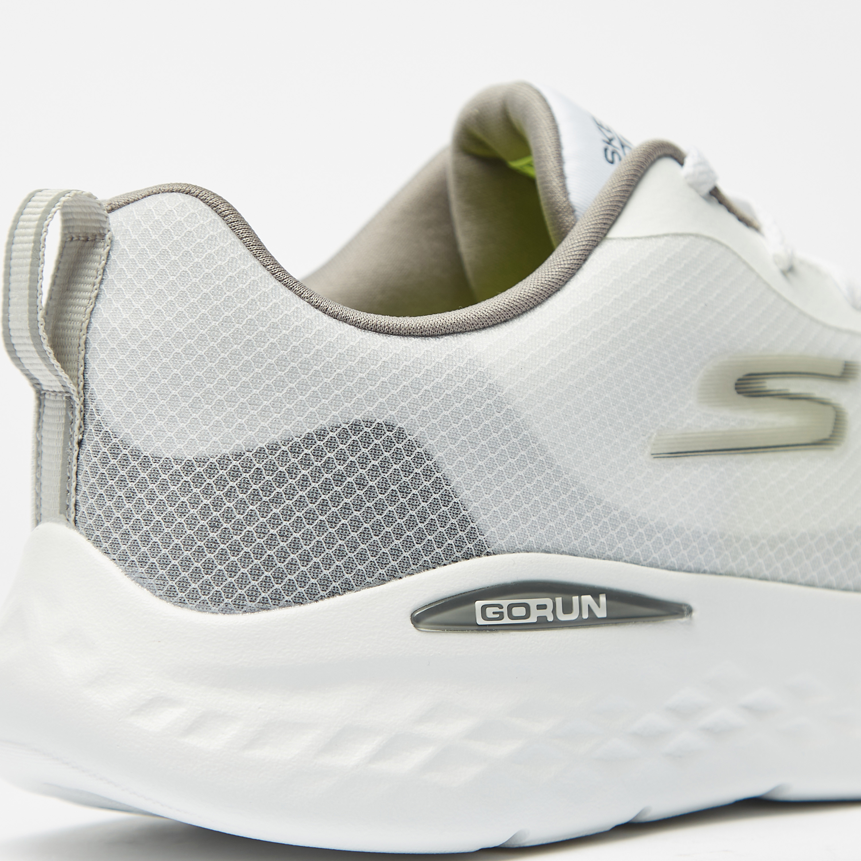 حذاء غوغا مات بتبريد الهواء من سكيتشرز جو رن لايت للرجال | 220896-sports-men-shoes-image-37