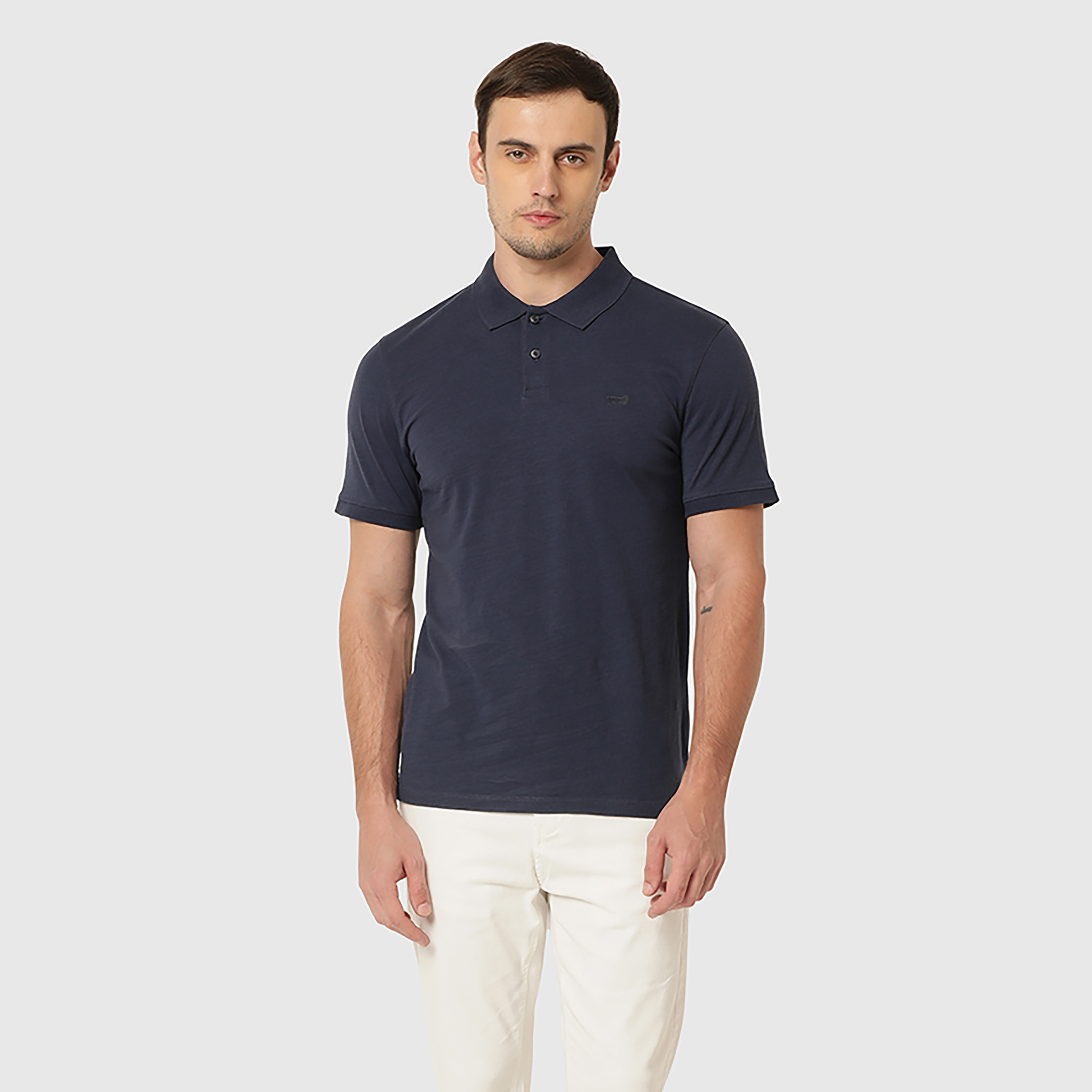 تي شيرت بولو رجالي بأكمام قصيرة وياقة قميص سادة من ليفايس-men-clothing-tshirtsandpolos-tshirts-image-1