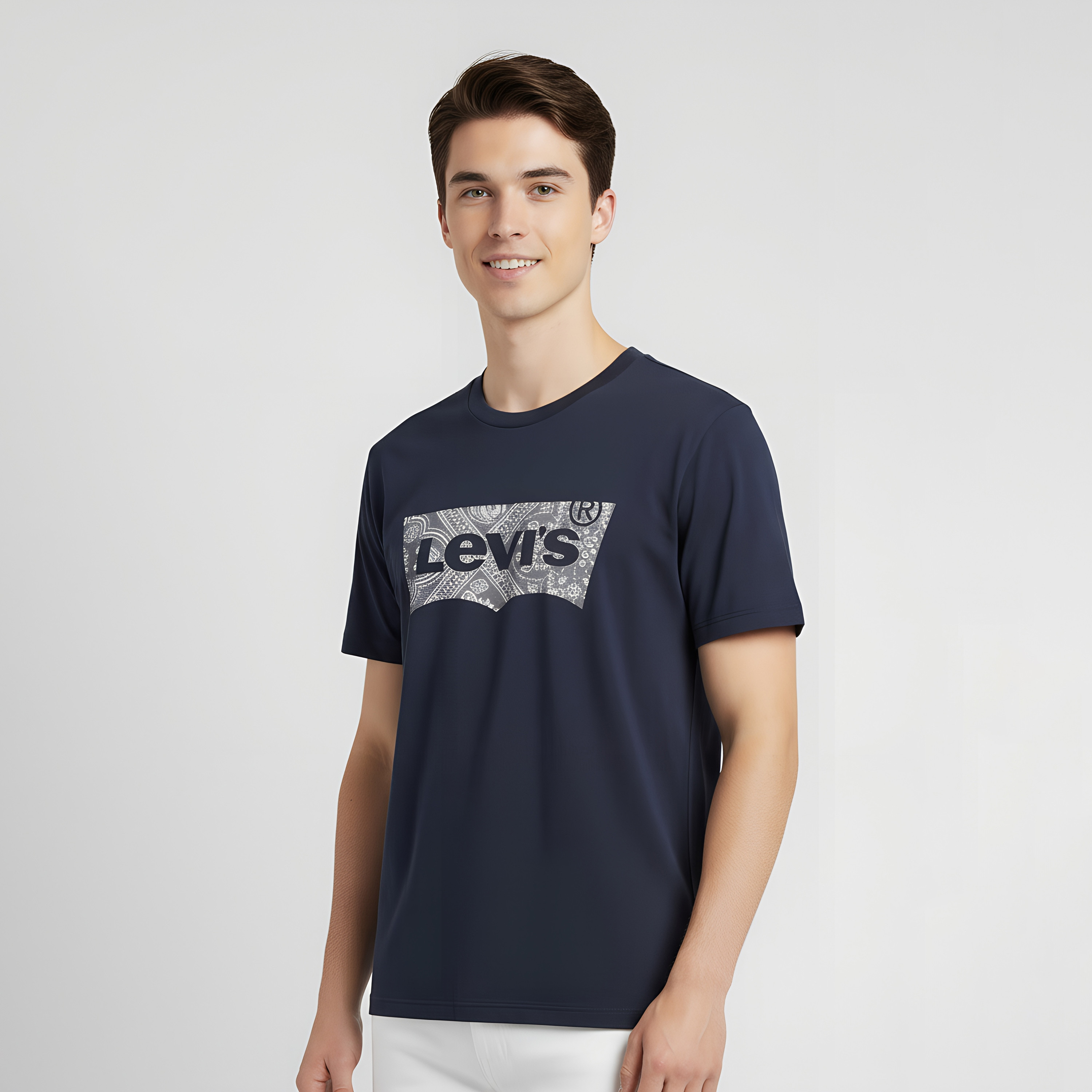 تي شيرت رجالي بأكمام قصيرة ورقبة دائرية وطبعة جرافيكية من ليفايس-men-clothing-tshirtsandpolos-tshirts-image-3