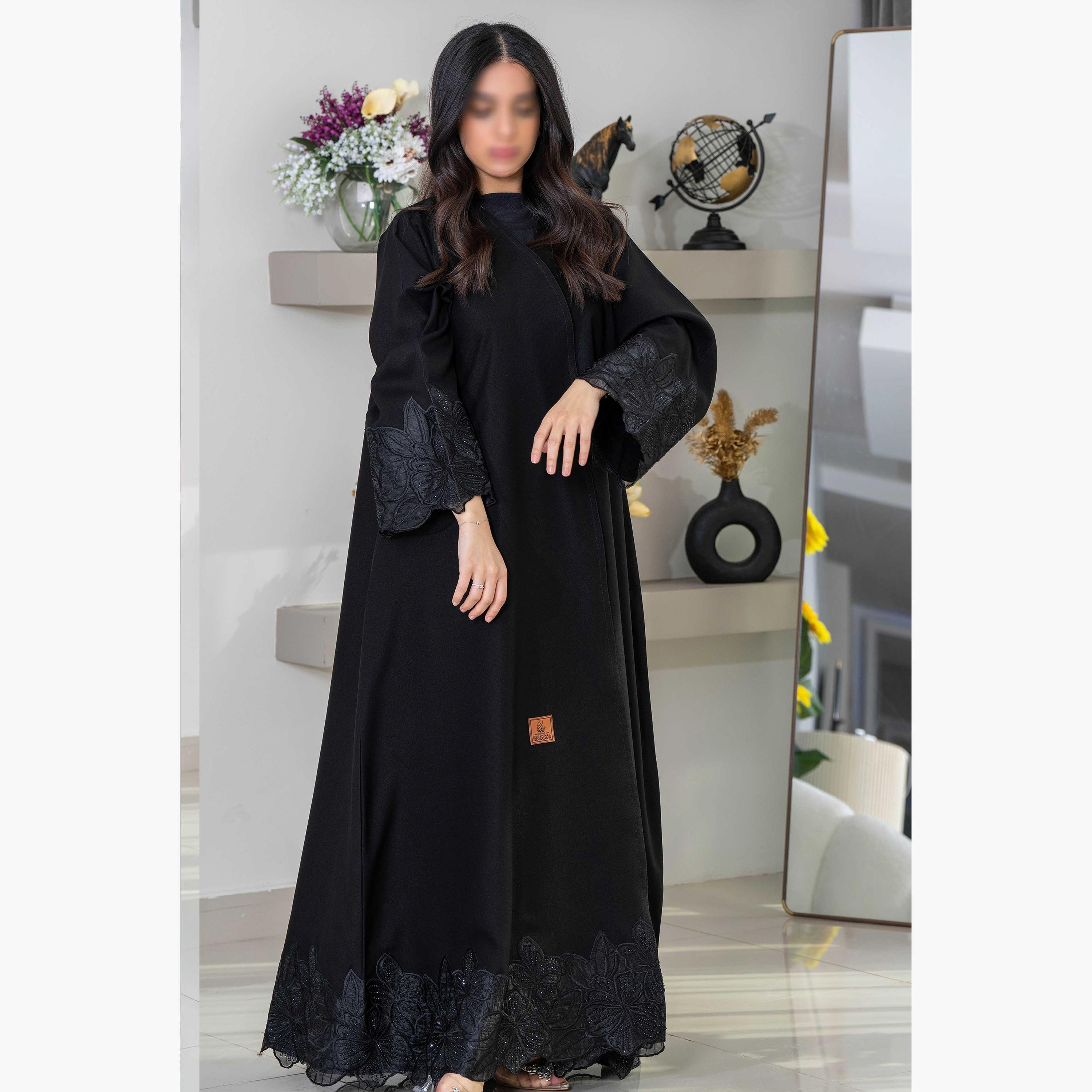 عباية نسائية سوداء مطرزة كلوش مع طرحة من زاهيه-women-arabicclothing-abayas-image-1