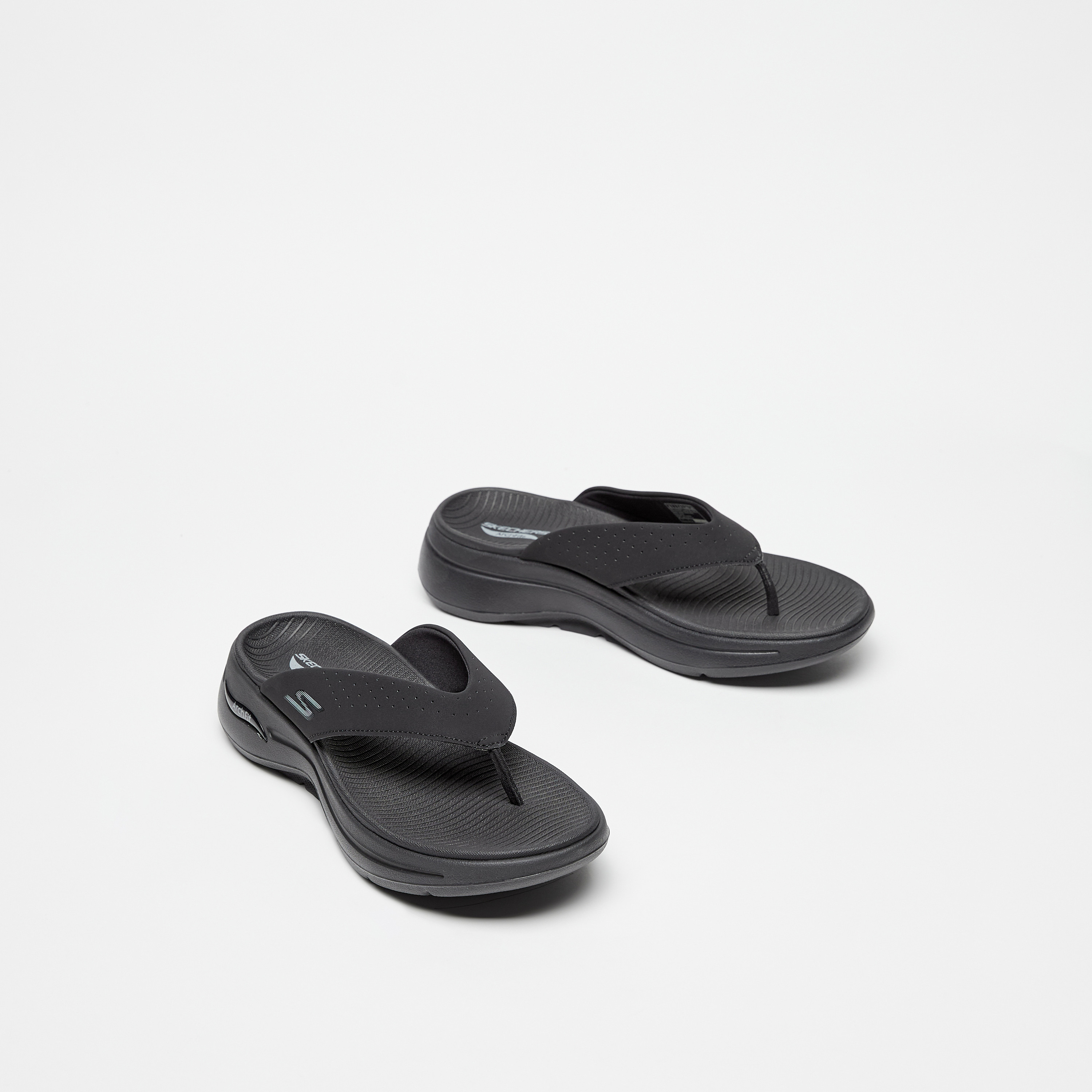 سكيتشرز صندل جو ووك ارتش فيت للرجال 229063-BBK | OE-men-shoes-flipflopsandslides-image-1