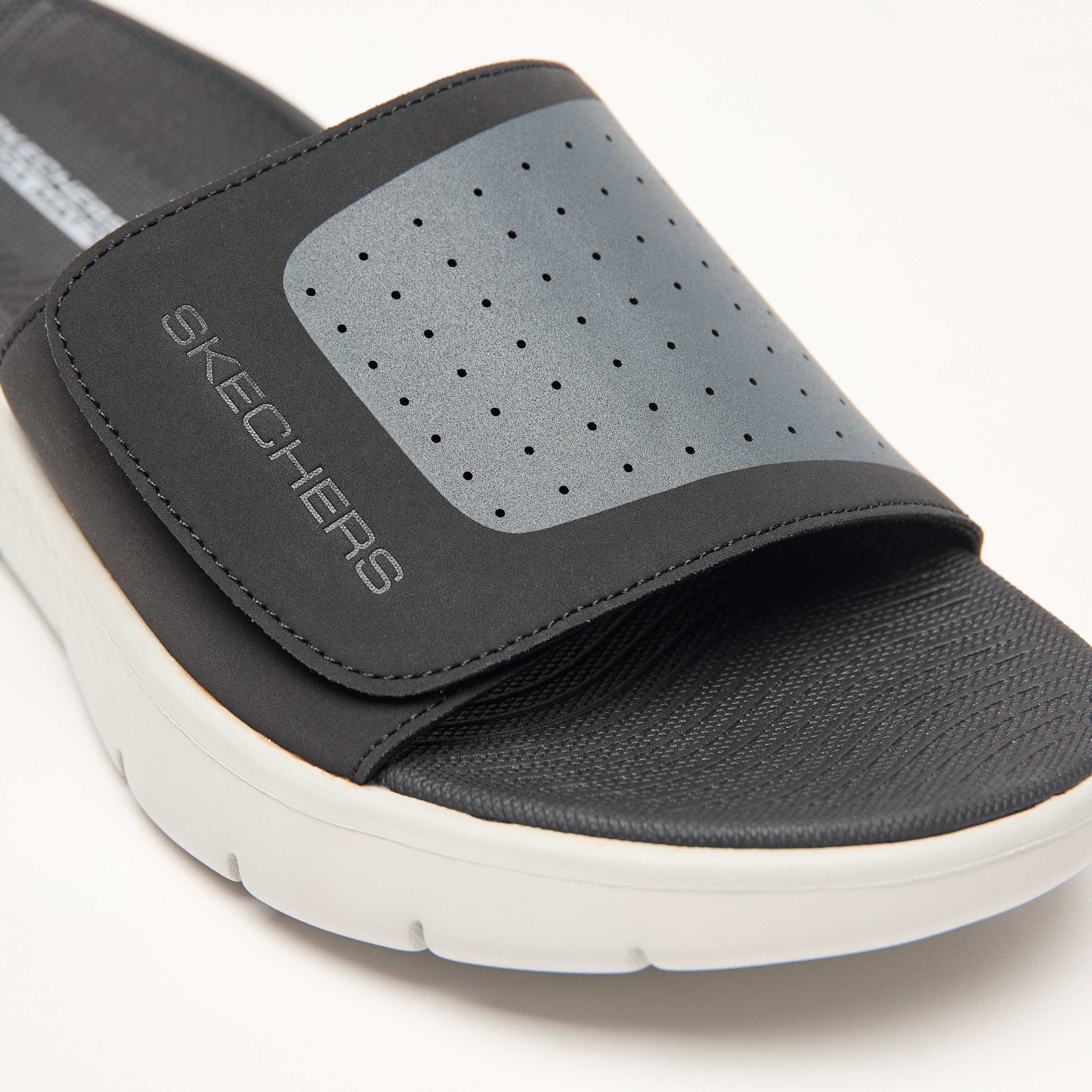 سكيتشرز صندل مشي جو ووك فليكس ميموري فوم للرجال 229204-BBK | OE-men-shoes-flipflopsandslides-image-7