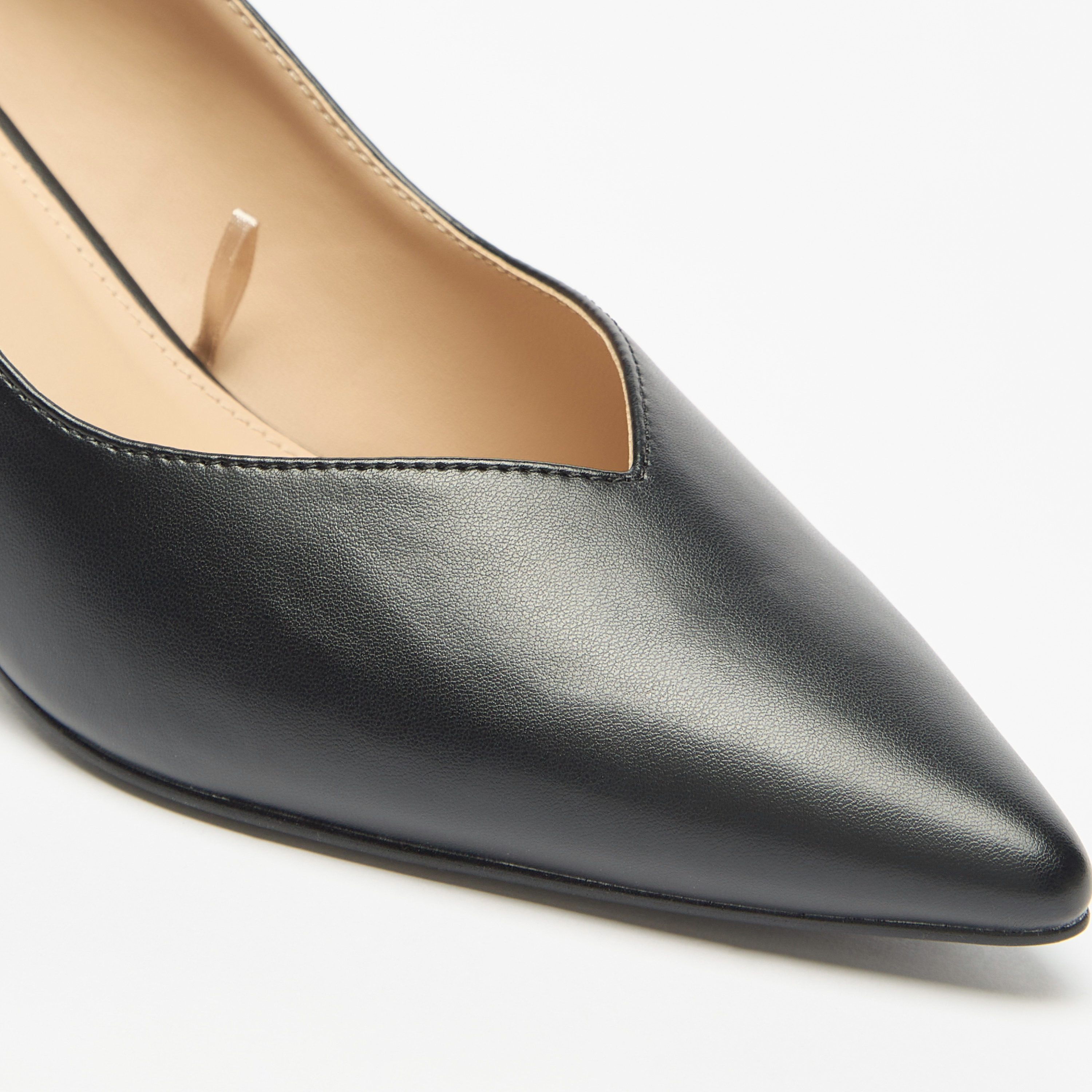حذاء كلاسيكي سادة سهل الارتداء بكعب صغير من فلورا بيلا-women-shoes-heels-image-5