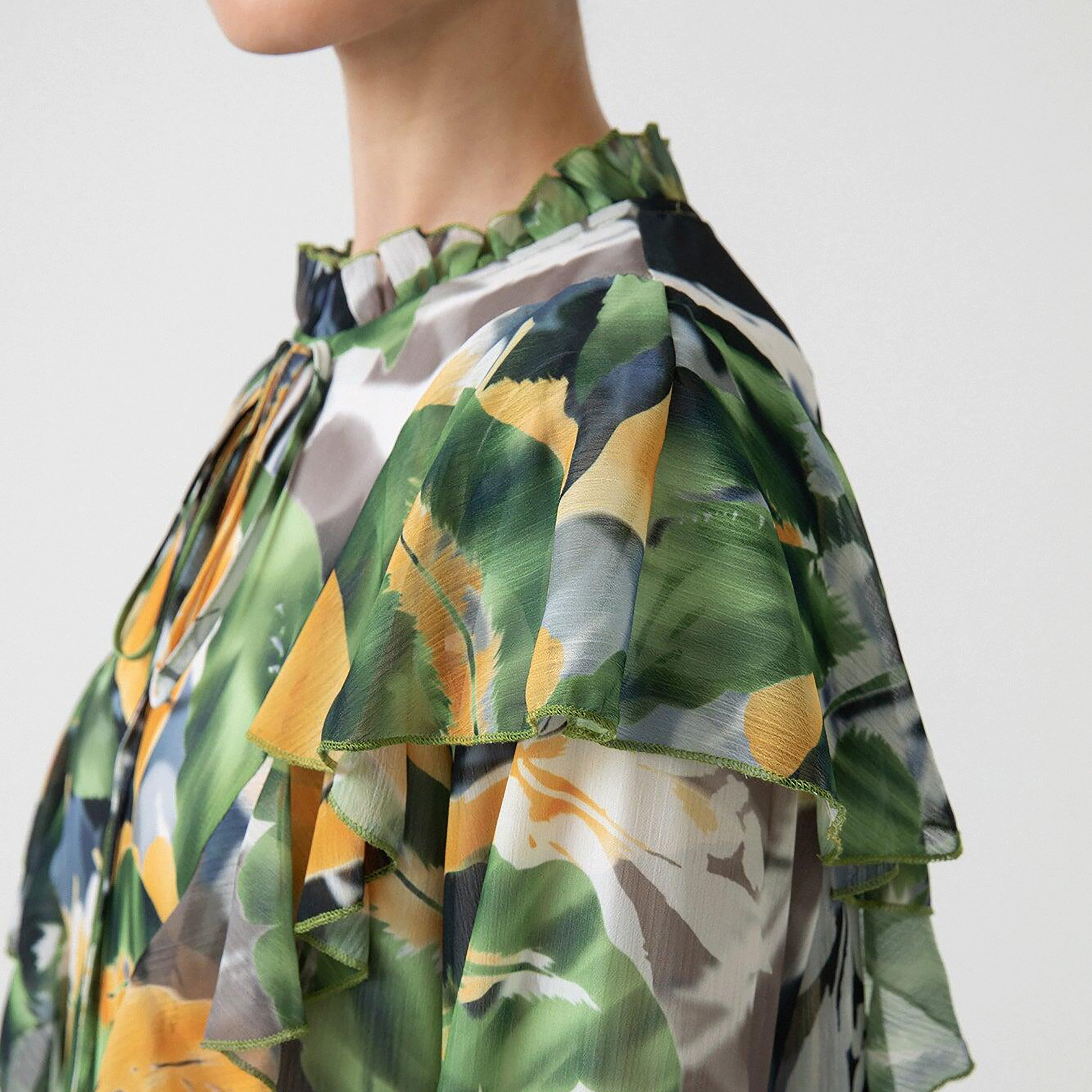 فستان ماكسي ذو مطبوع بياقة مكشكشة من توش بريف-women-clothing-dresses-image-4