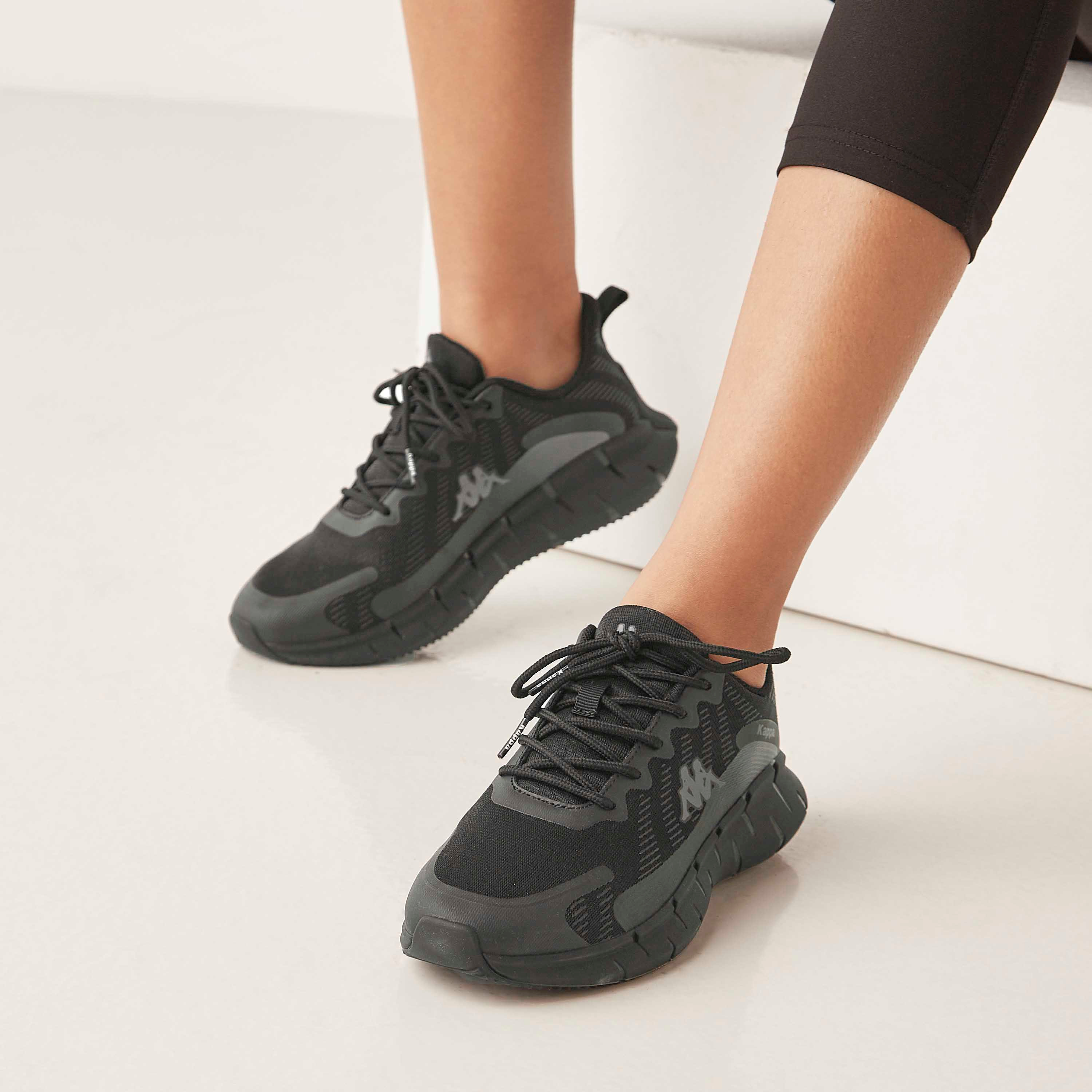 حذاء تدريب خفيف الوزن برباط للنساء من كابا-sports-women-shoes-image-2