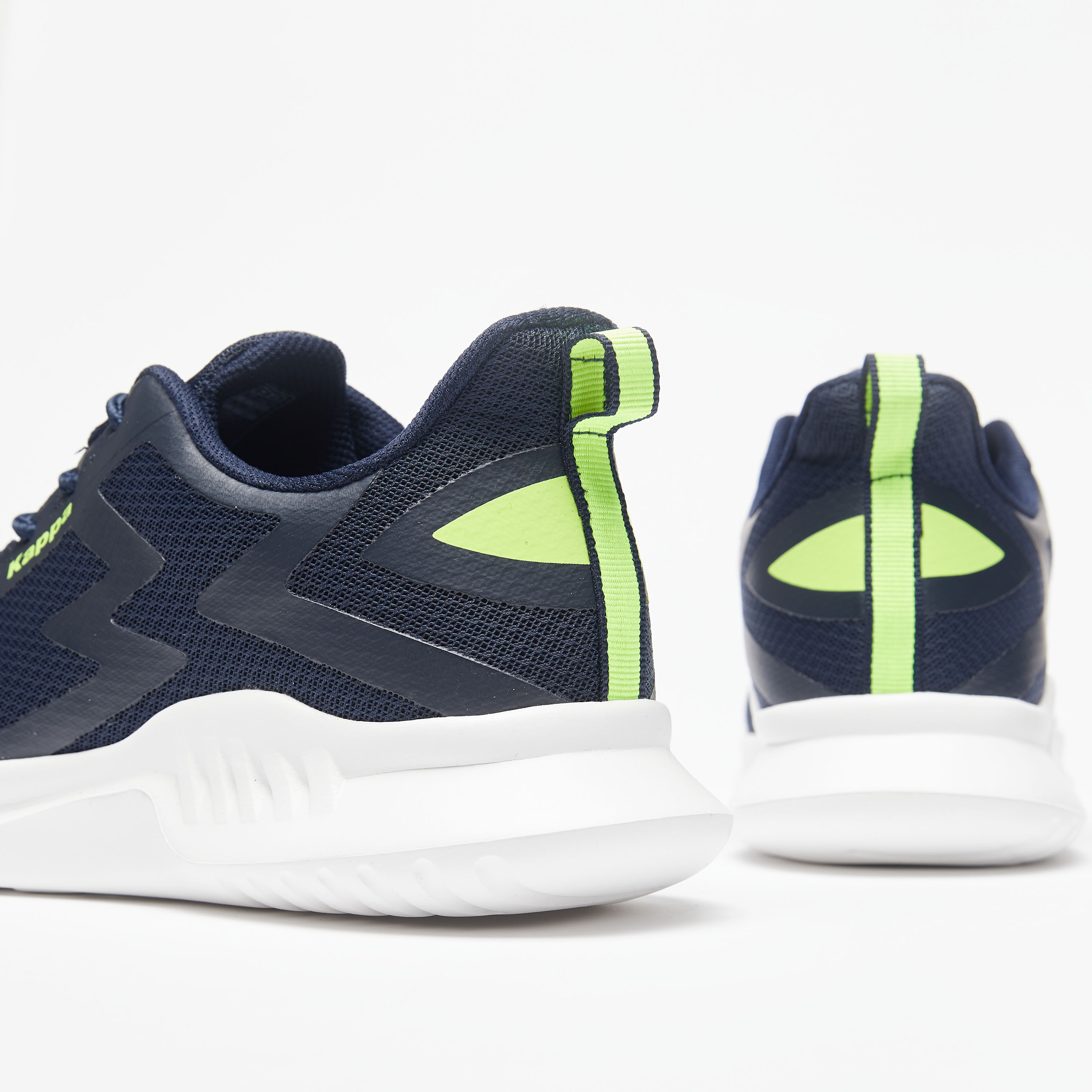 حذاء رياضي بارز الملمس برباط وبطانة للرجال من كابا-sports-men-shoes-image-4