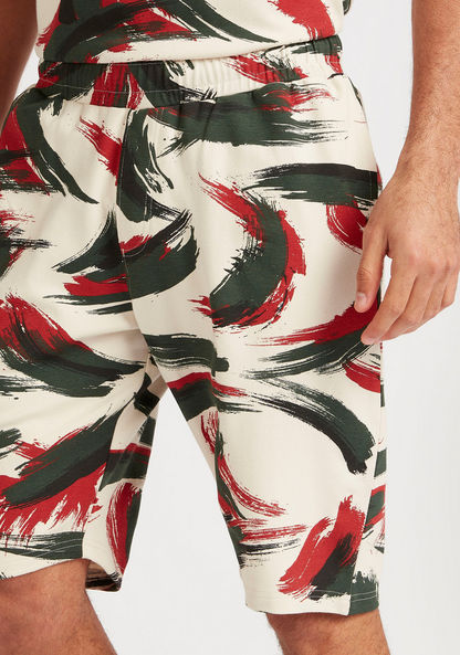 Iconic Printed Slim Fit Shorts with Flexi Waistline