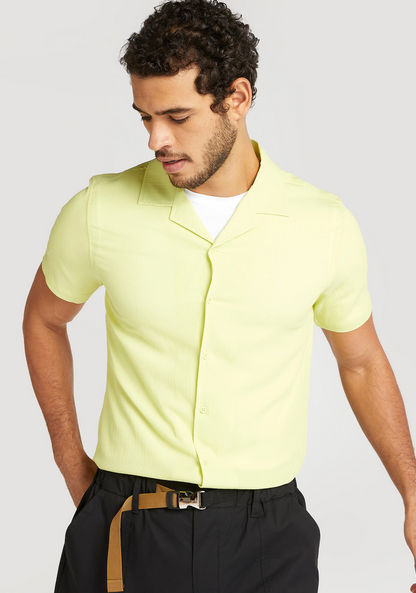Iconic Textured Slim Fit Shirt with Short Sleeves
