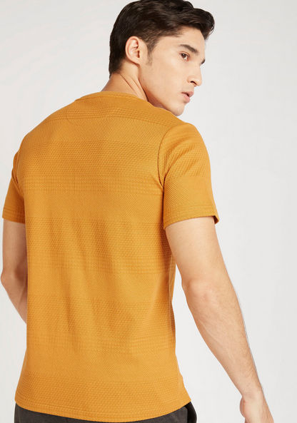 Iconic Textured T-shirt with Crew Neck