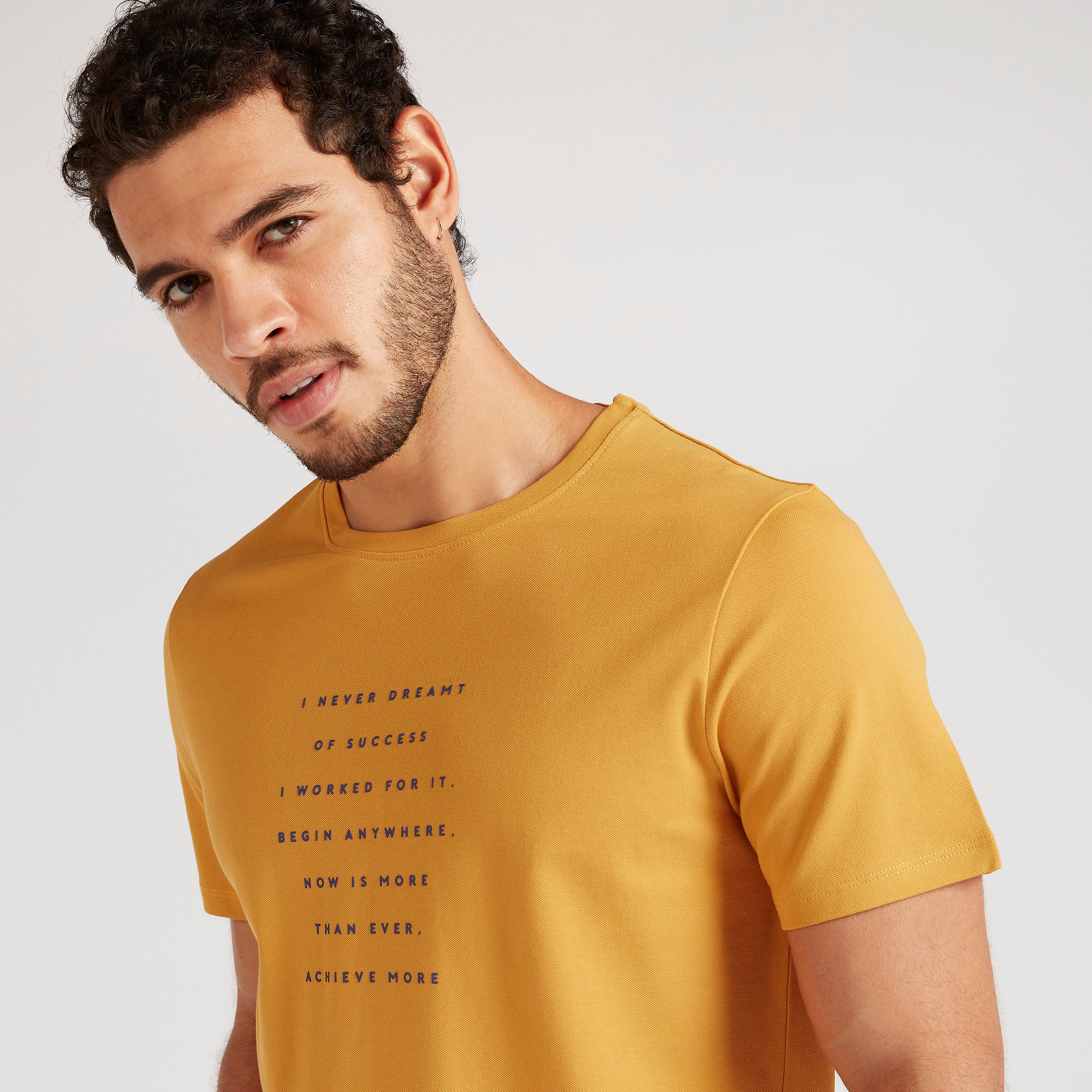 Iconic Printed Crew Neck T-shirt with Short Sleeves-men-clothing-tshirtsandpolos-tshirts-image-3