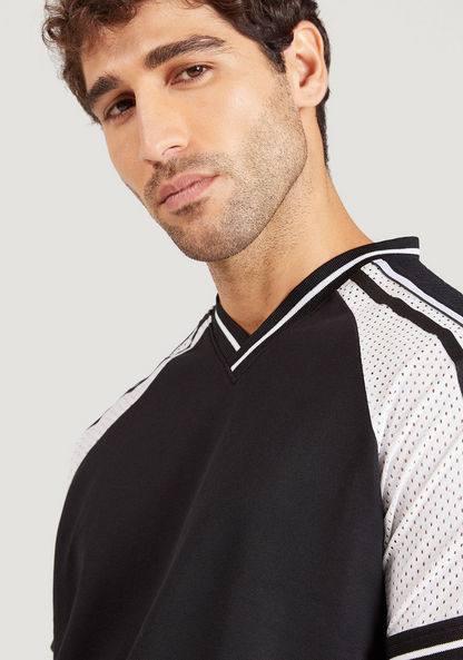 Iconic Solid T-shirt with V-neck and Raglan Sleeves-T Shirts-image-2
