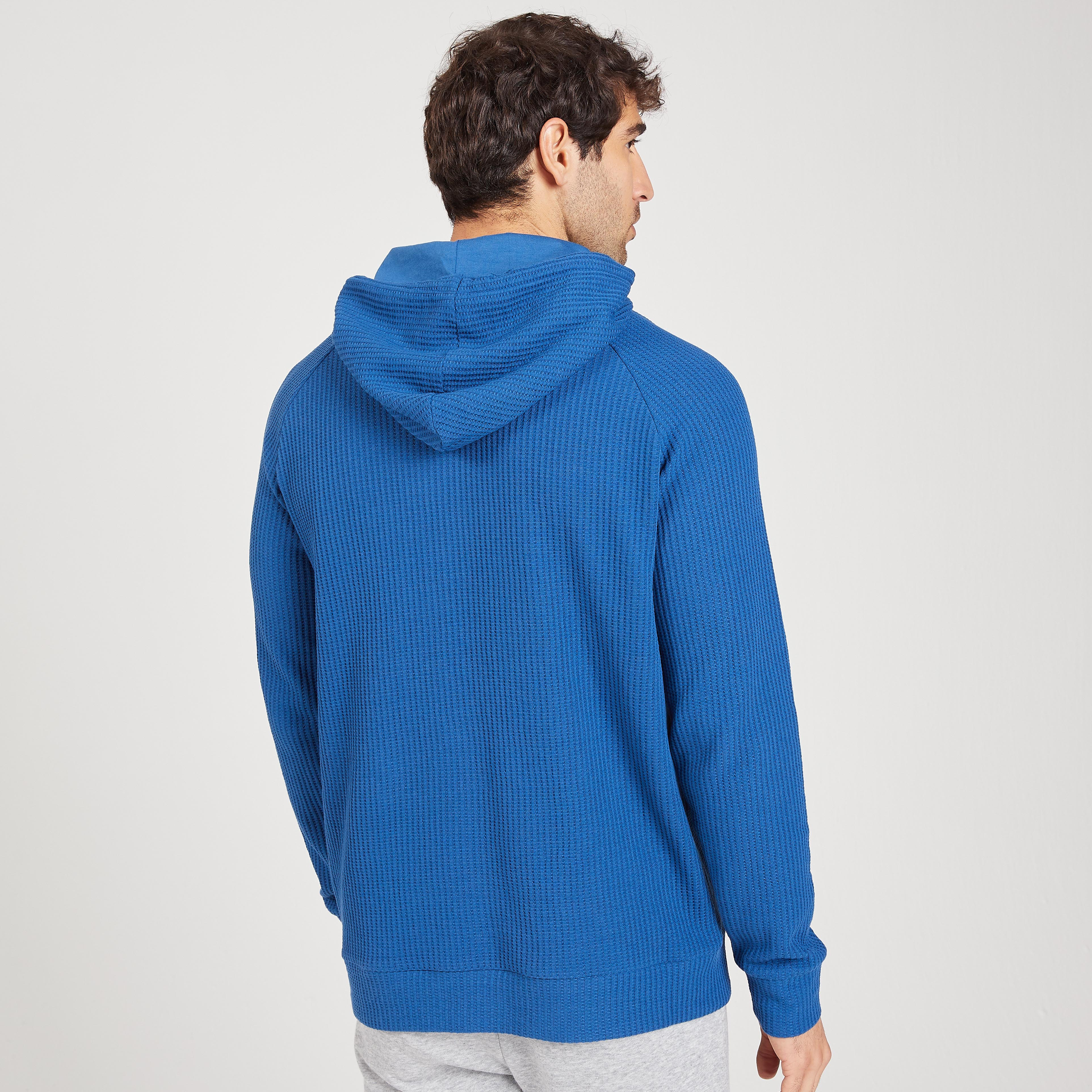 سويت شيرت بارز الملمس بقبعة وأكمام طويلة من آيكونك-men-winterwear-hoodiesandsweatshirts-image-8