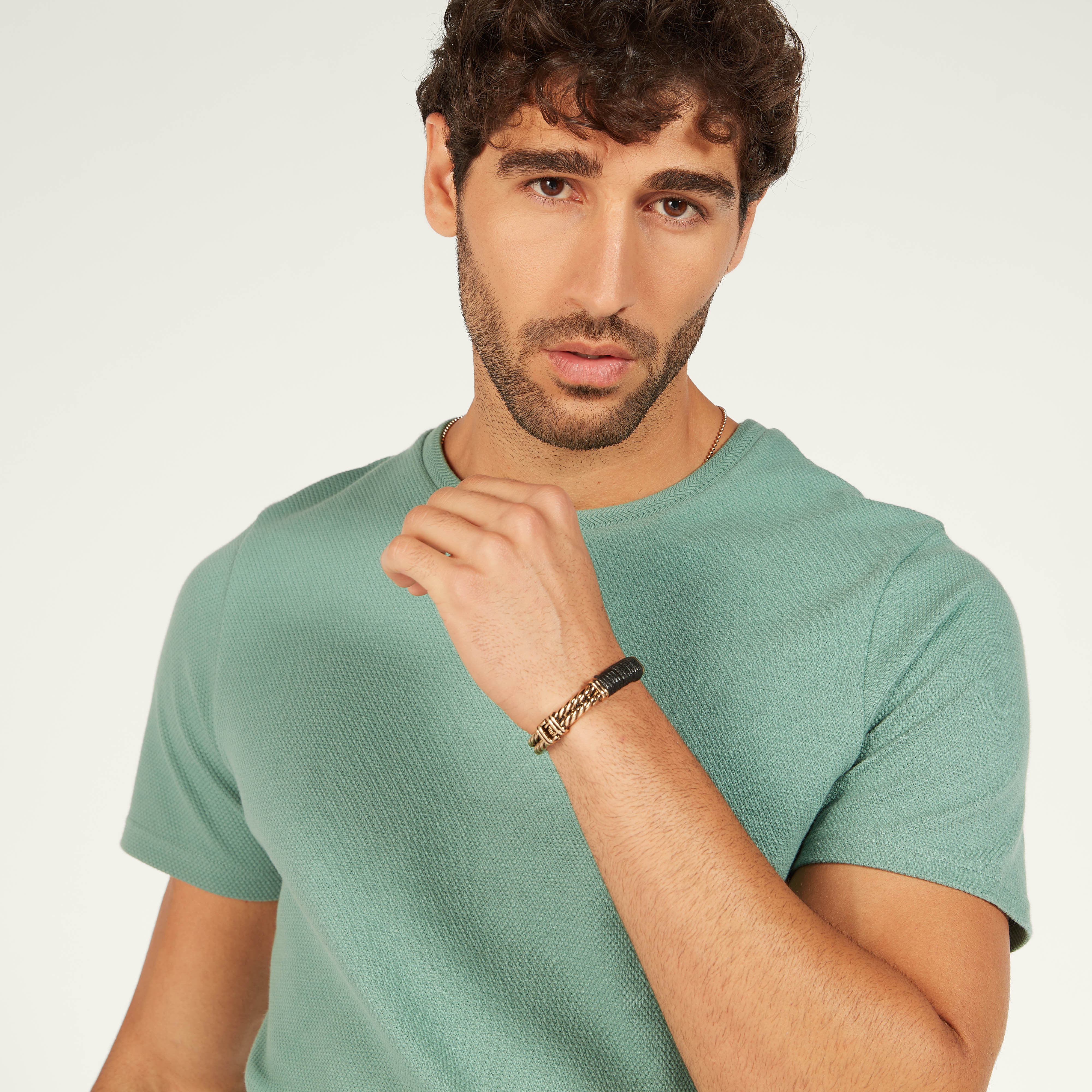تيشيرت بارز الملمس بياقة ضيّقة وأكمام قصيرة من آيكونيك-men-clothing-tshirtsandpolos-tshirts-image-6