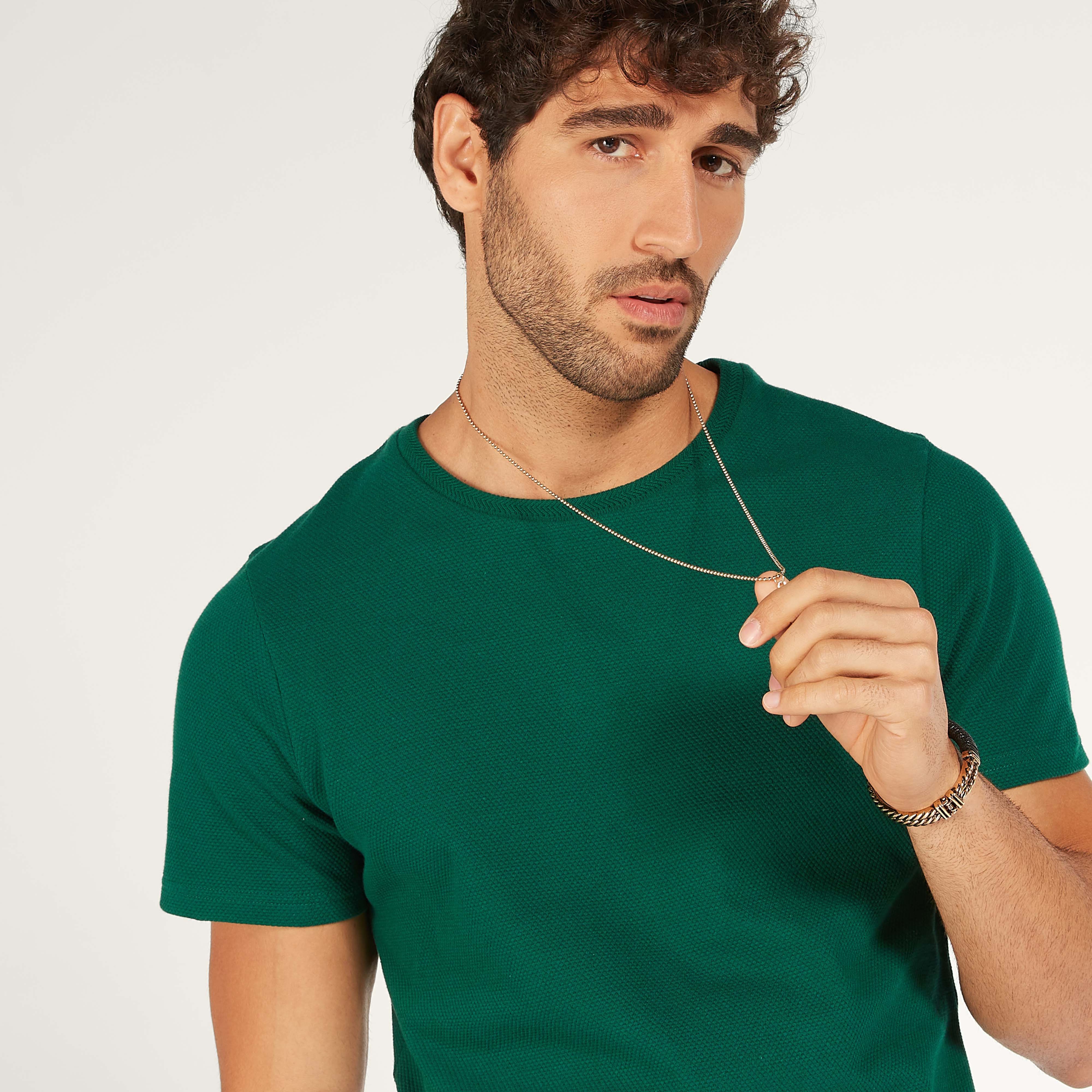تيشيرت بارز الملمس بياقة ضيّقة وأكمام قصيرة من آيكونيك-men-clothing-tshirtsandpolos-tshirts-image-14