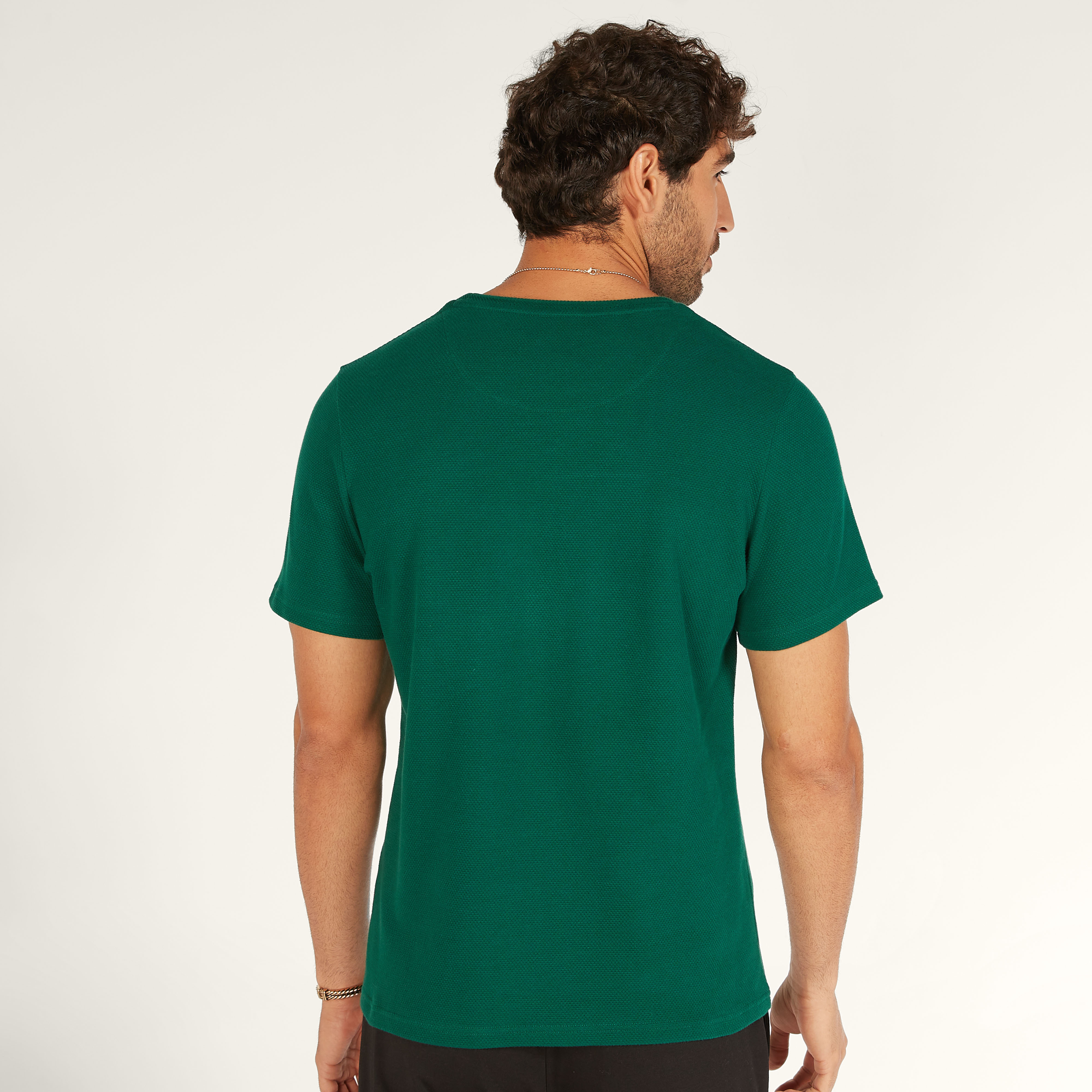 تيشيرت بارز الملمس بياقة ضيّقة وأكمام قصيرة من آيكونيك-men-clothing-tshirtsandpolos-tshirts-image-15