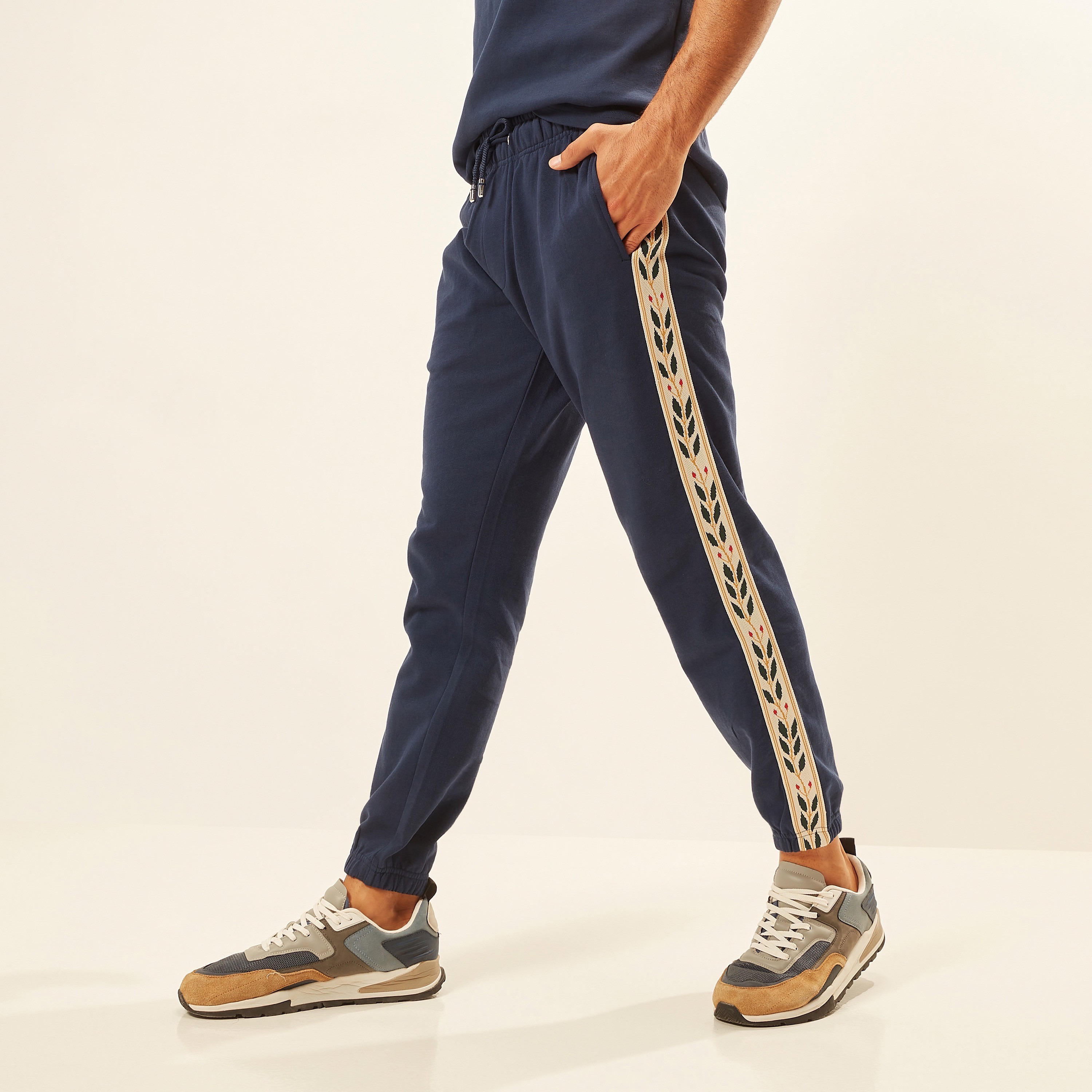 بنطلون رياضي سادة برباط إغلاق من آيكونيك-men-clothing-bottoms-joggers-image-2