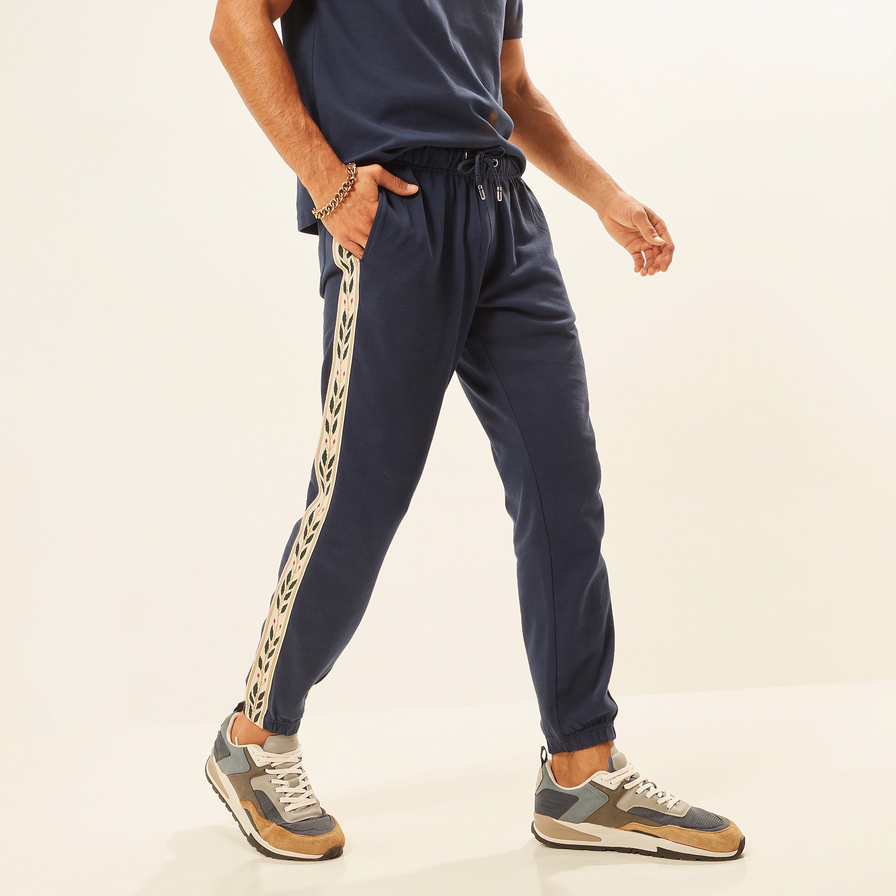 بنطلون رياضي سادة برباط إغلاق من آيكونيك-men-clothing-bottoms-joggers-image-6