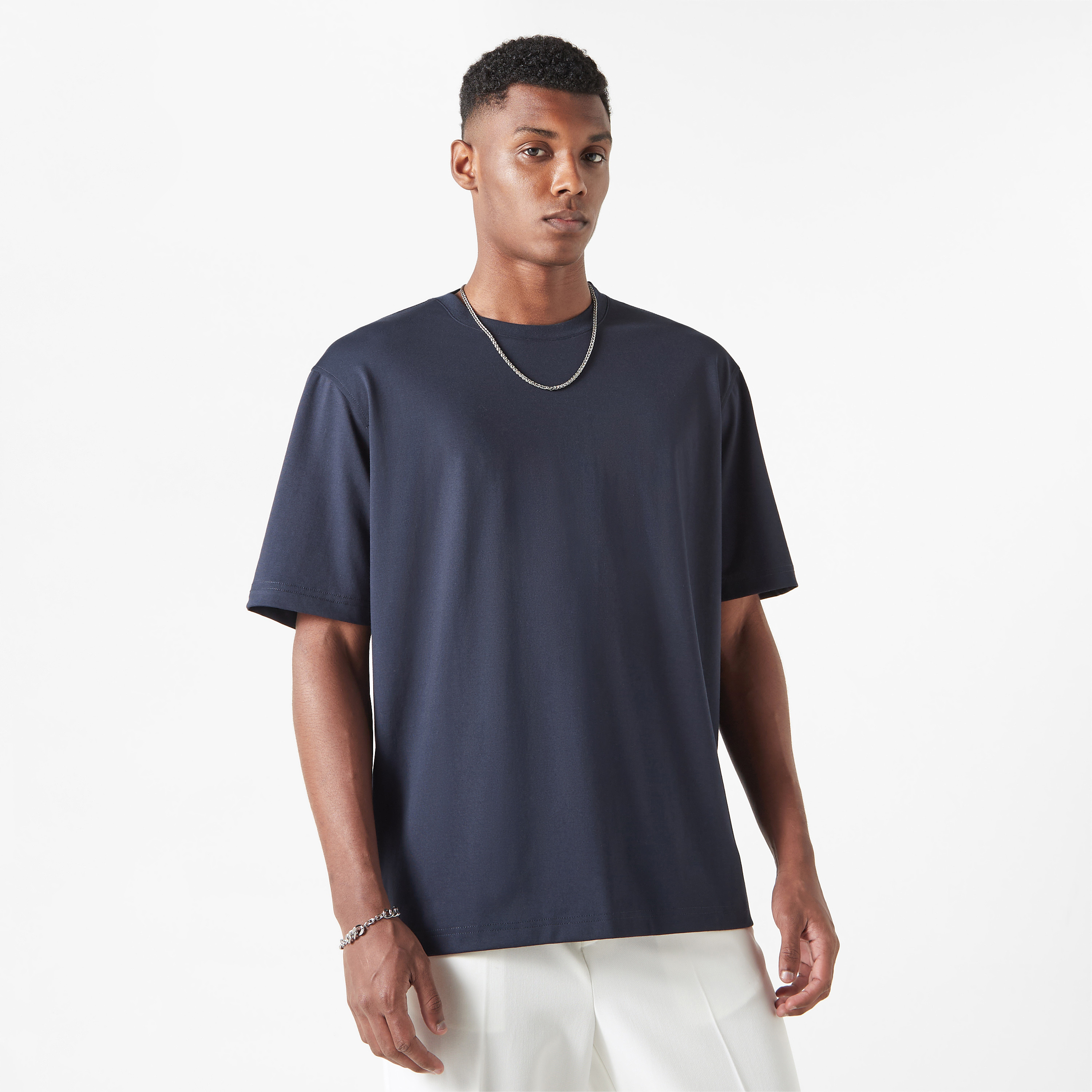 Iconic Crew Neck T-shirt with Short Sleeves-men-clothing-tshirtsandpolos-tshirts-image-1