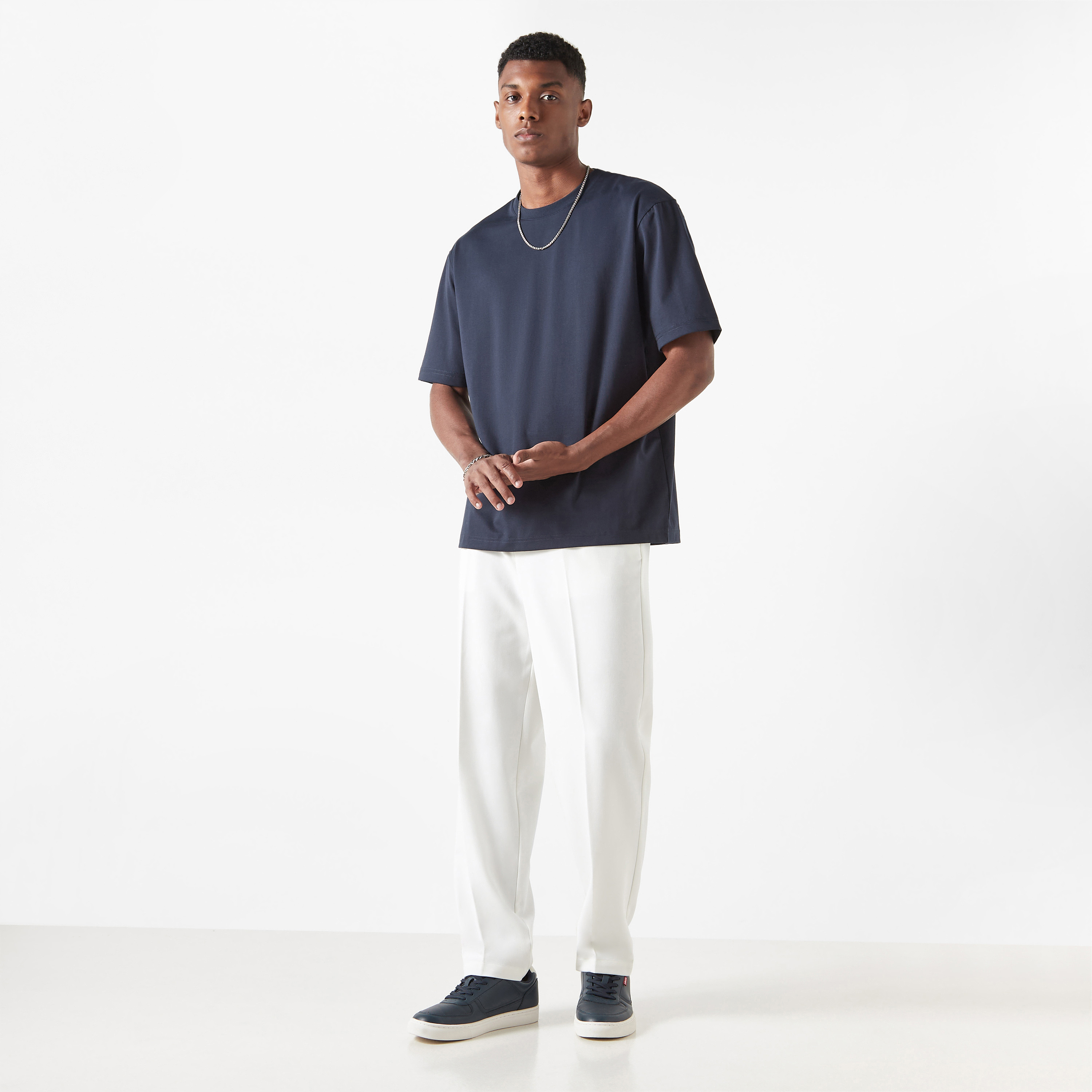 Iconic Crew Neck T-shirt with Short Sleeves-men-clothing-tshirtsandpolos-tshirts-image-2